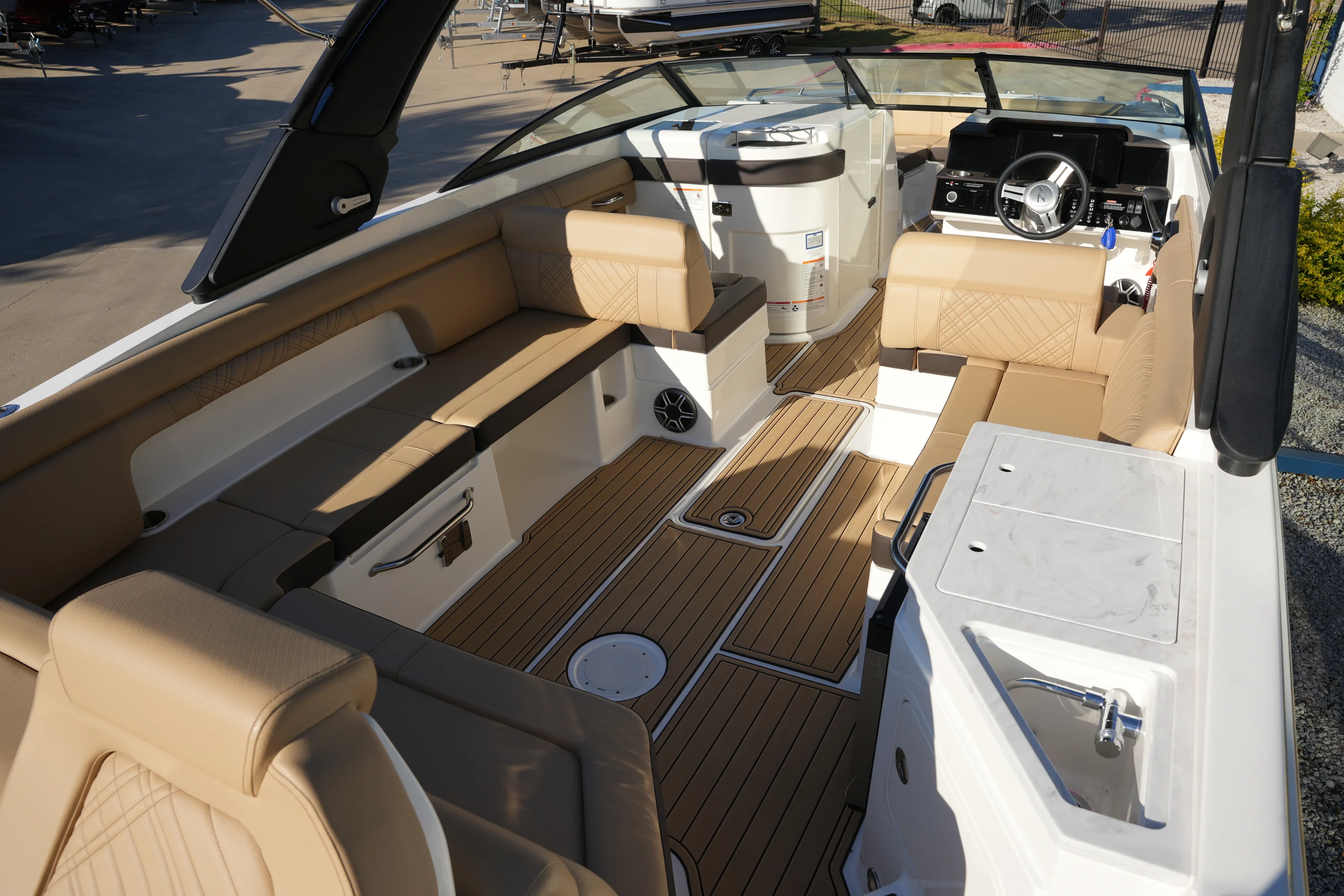 2026 Sea Ray SDX 290 Image Thumbnail #13