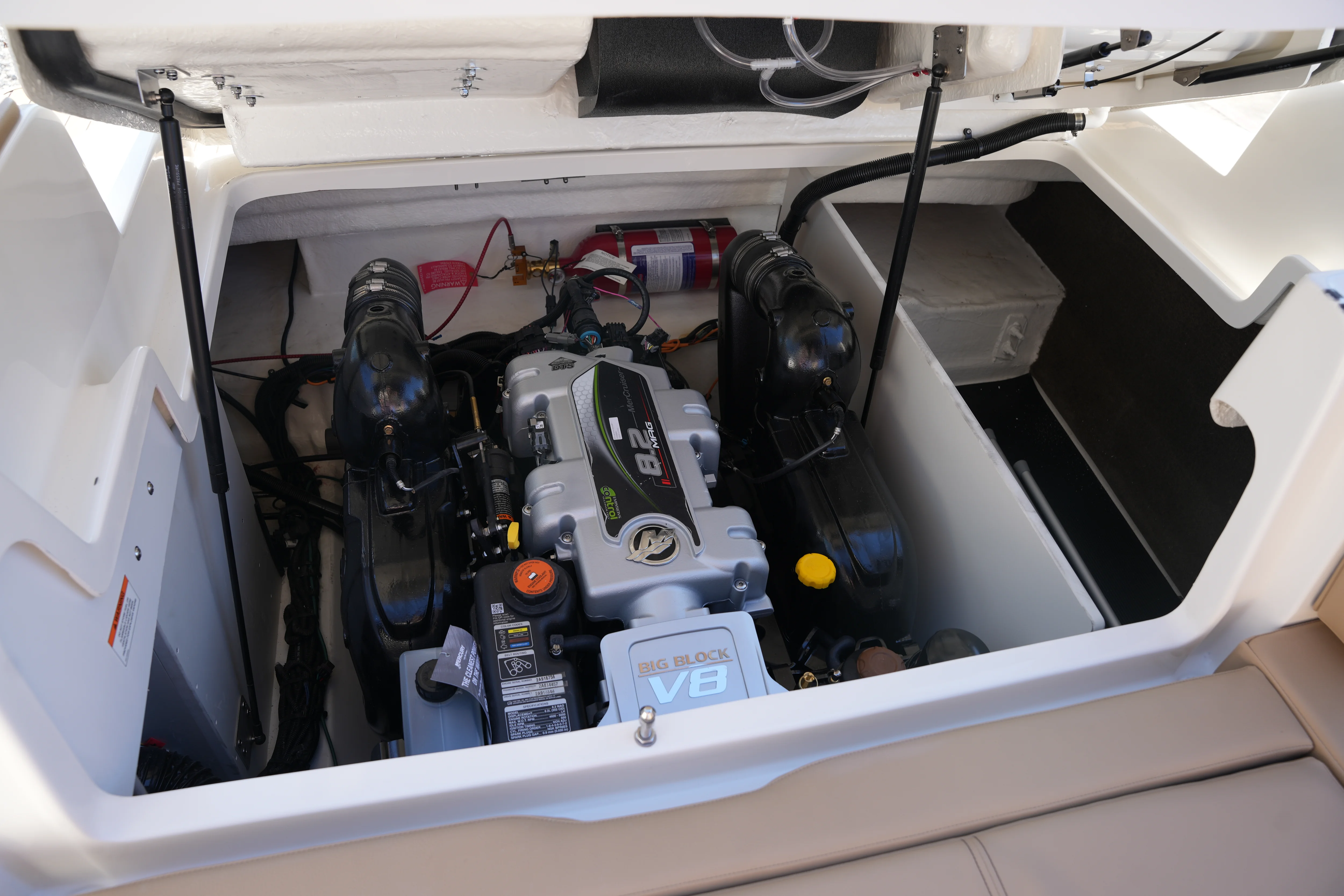 2026 Sea Ray SDX 290 Image Thumbnail #40