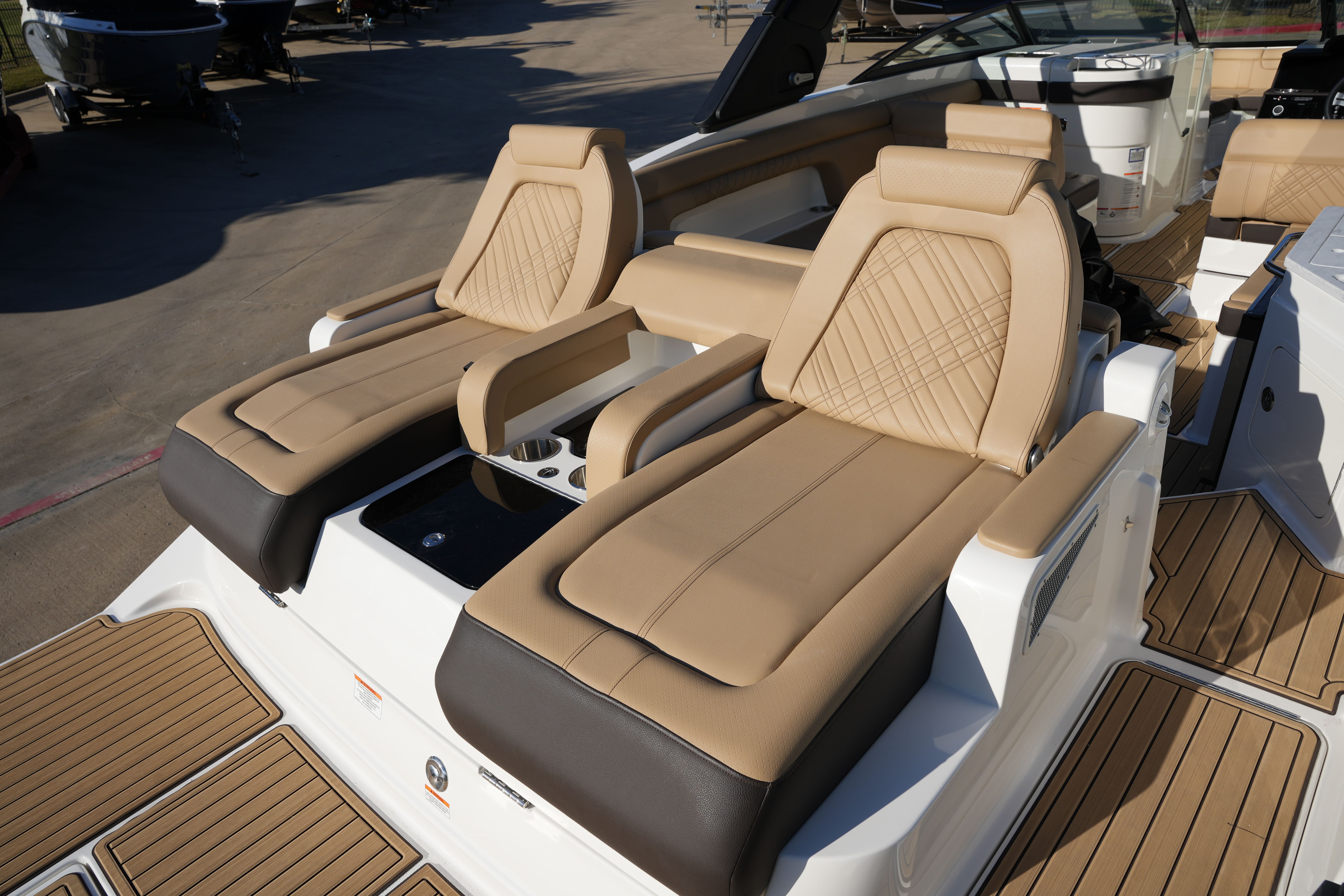 2026 Sea Ray SDX 290 Image Thumbnail #6