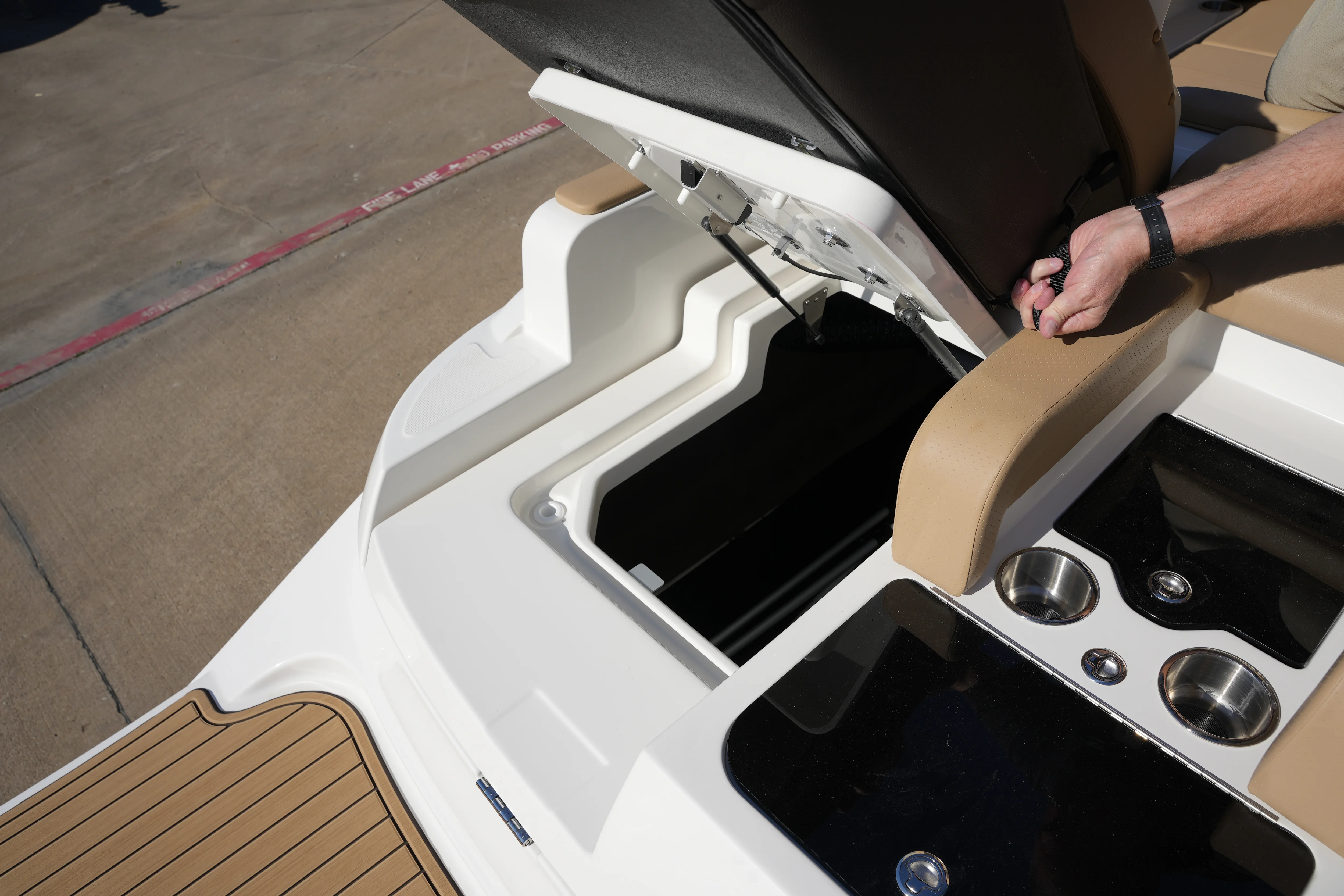 2026 Sea Ray SDX 290 Image Thumbnail #10