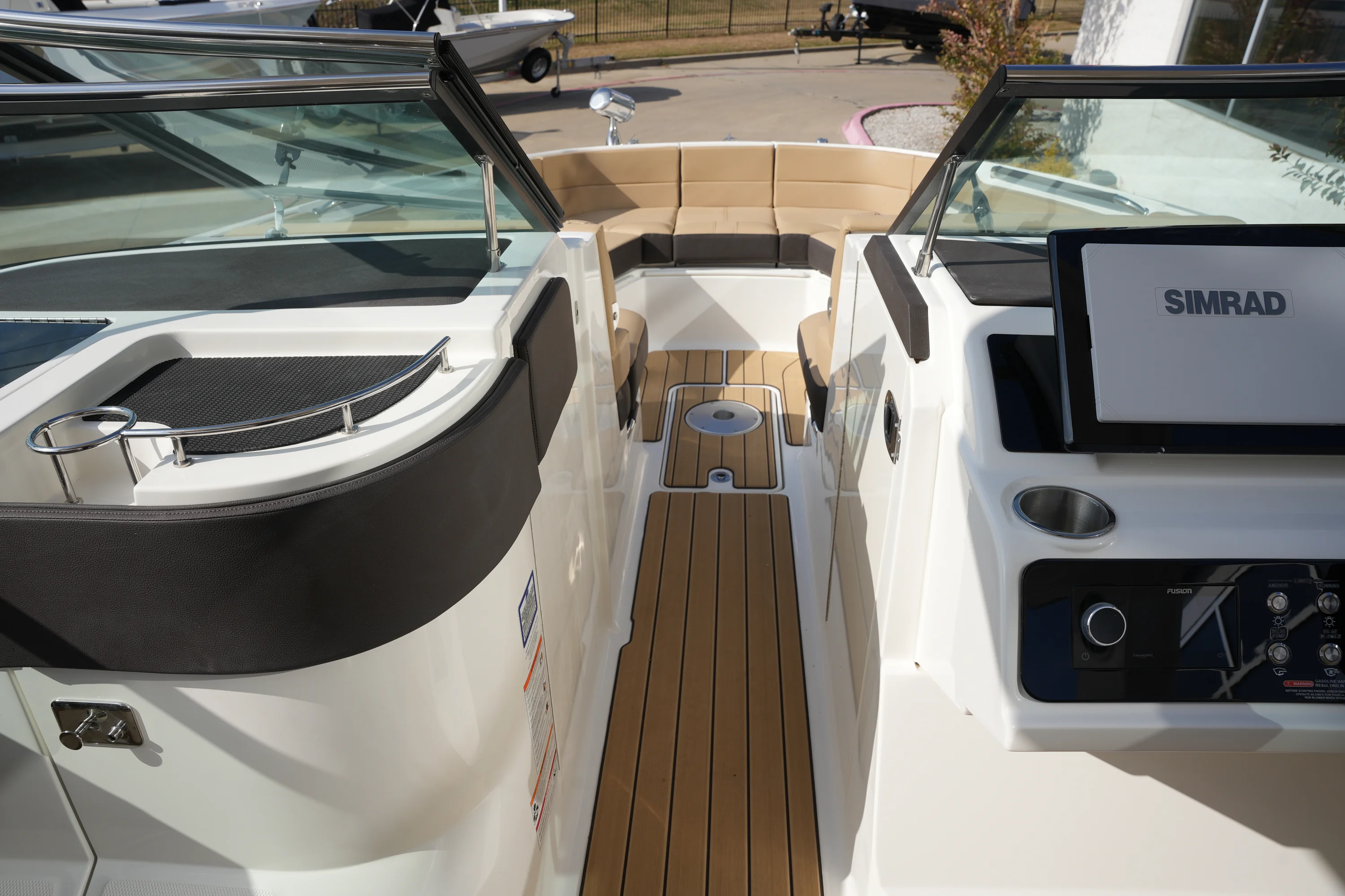 2026 Sea Ray SLX 310 Image Thumbnail #33