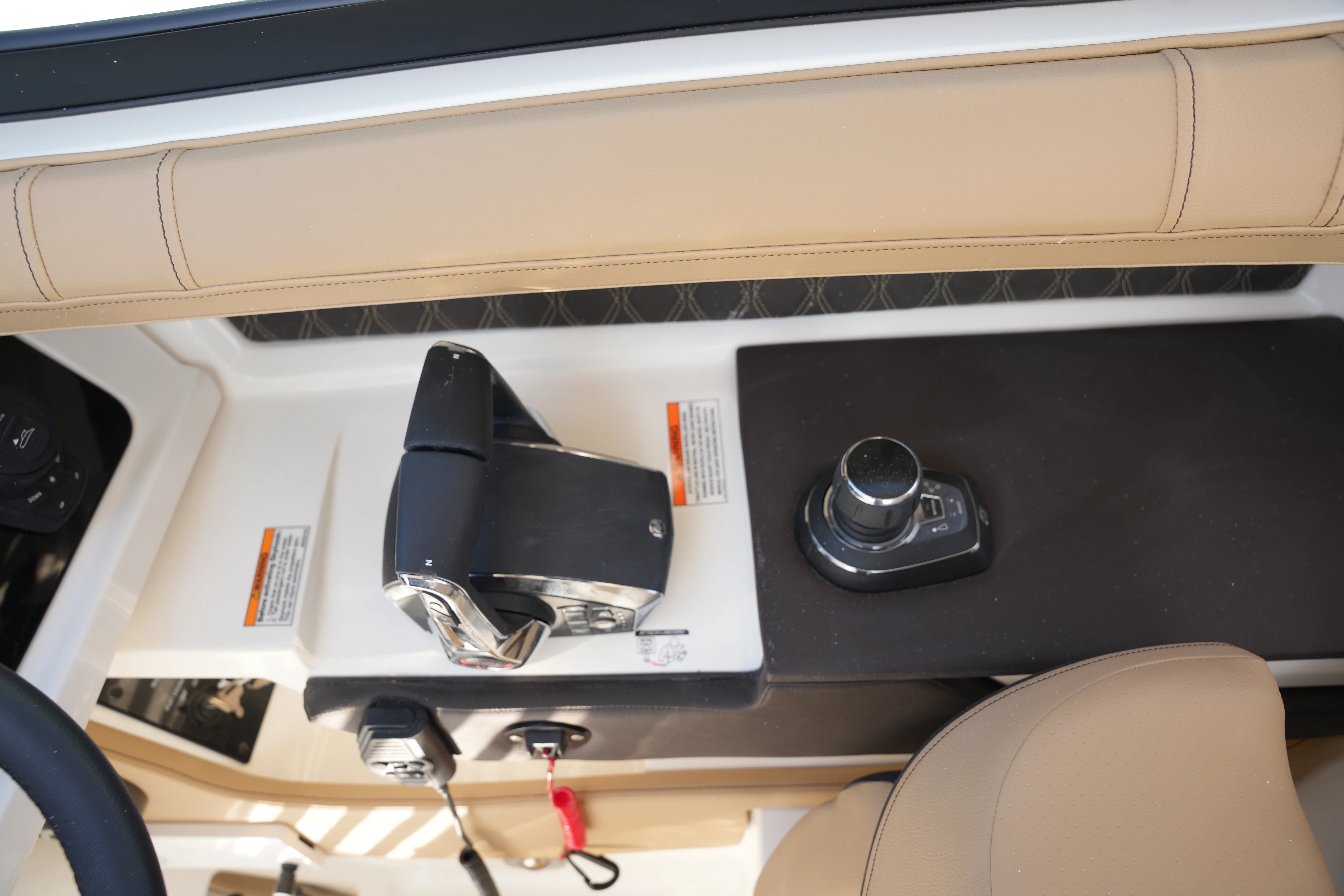 2026 Sea Ray SLX 310 Image Thumbnail #26