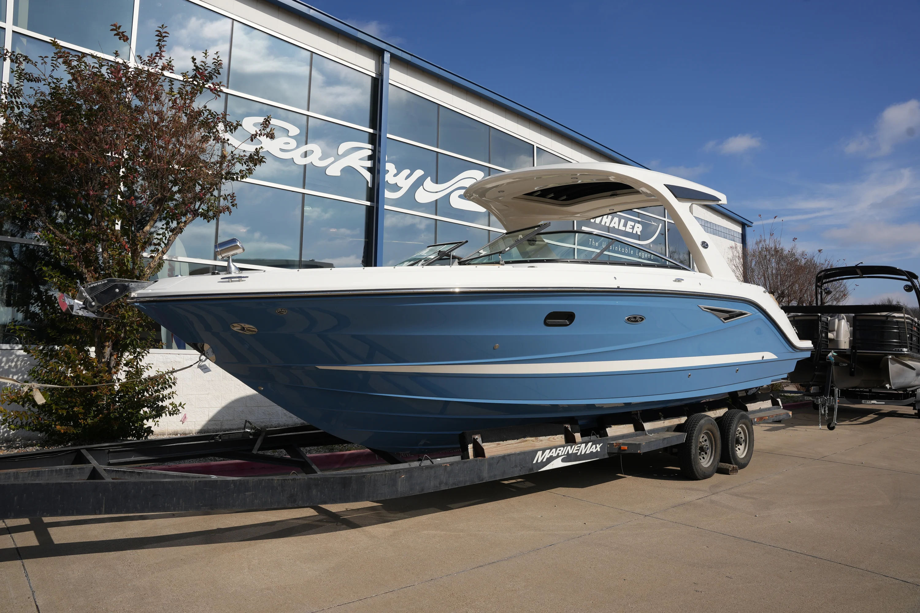 2026 Sea Ray SLX 310 Image Thumbnail #1