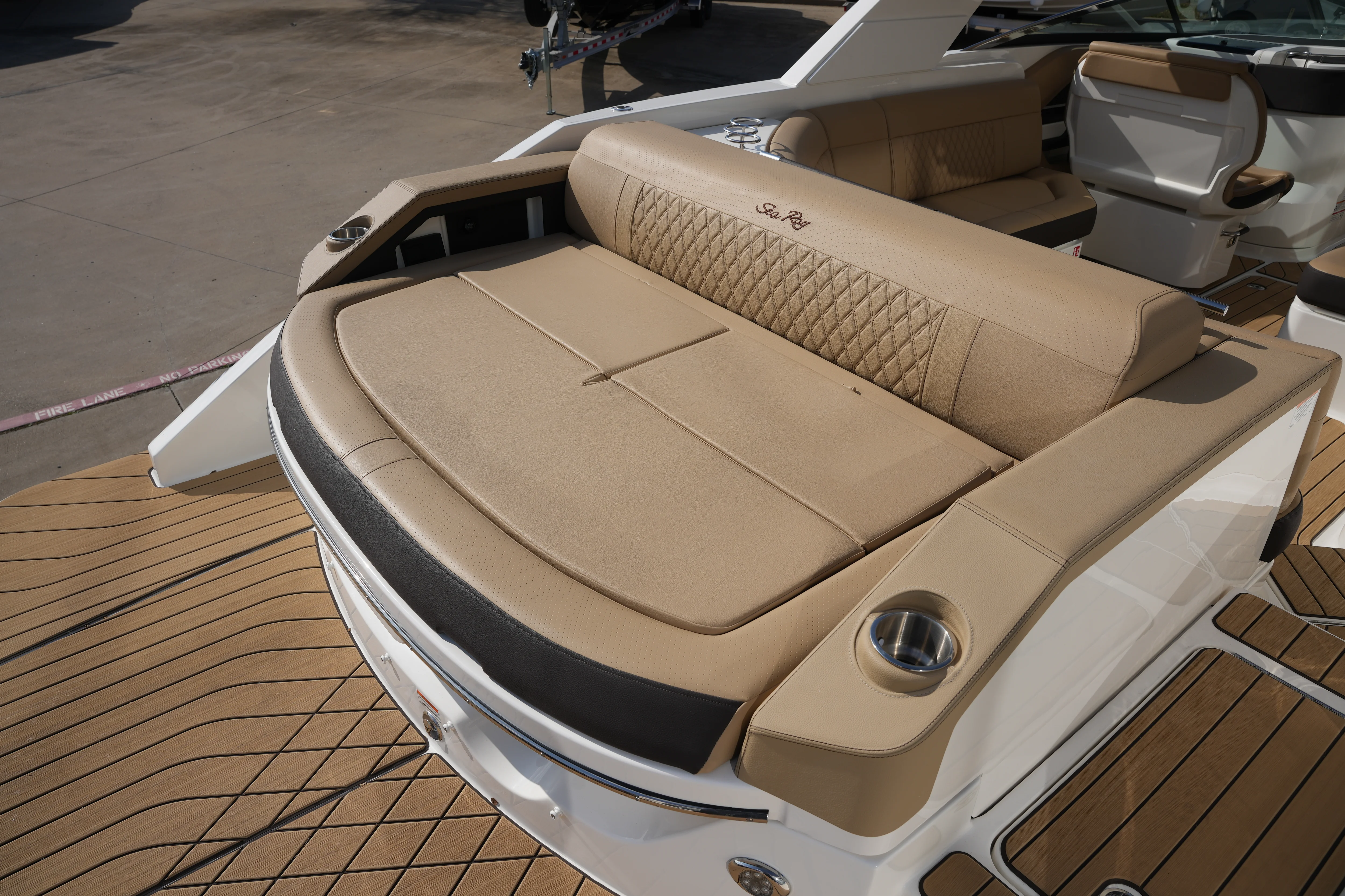 2026 Sea Ray SLX 310 Image Thumbnail #5