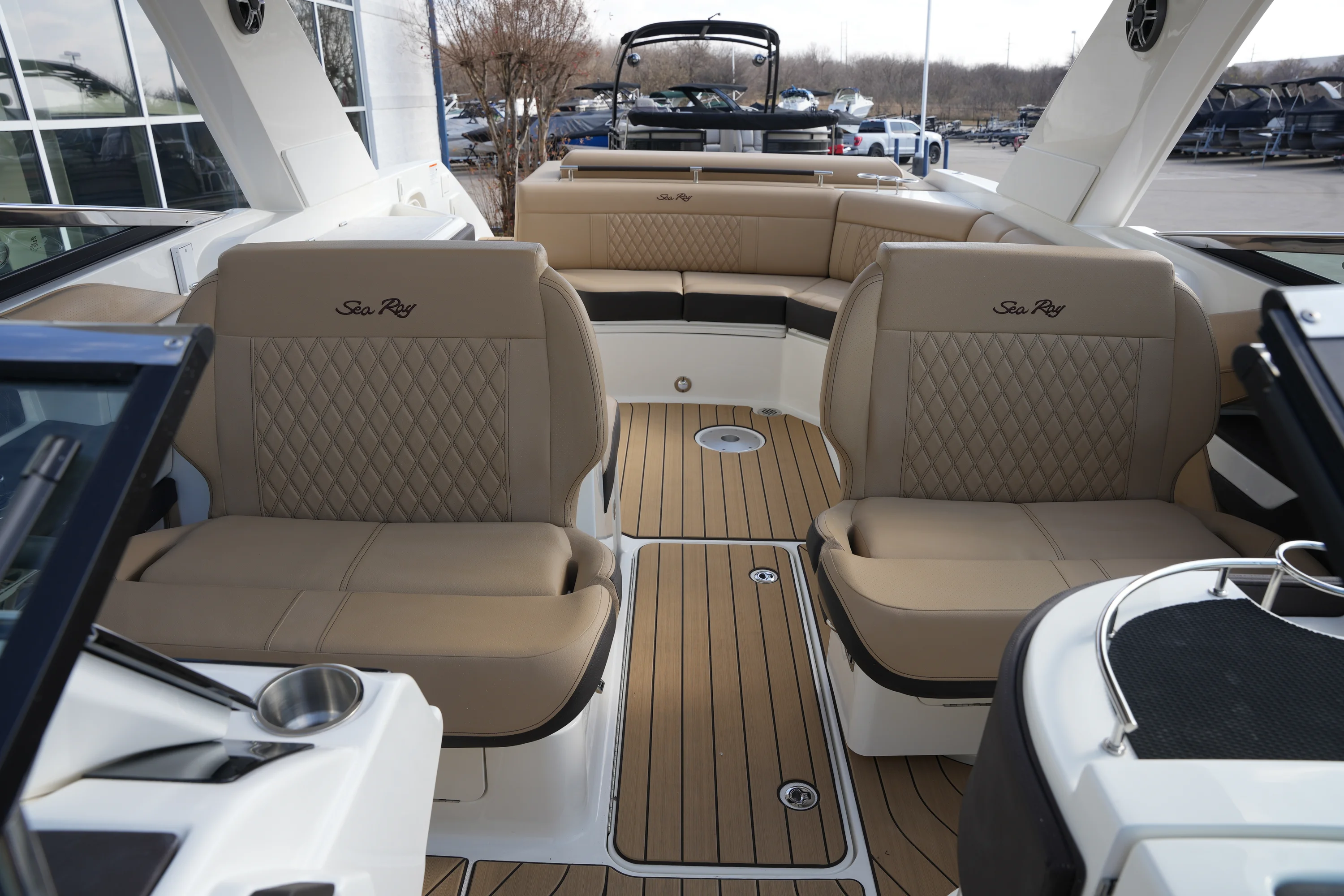 2026 Sea Ray SLX 310 Image Thumbnail #20