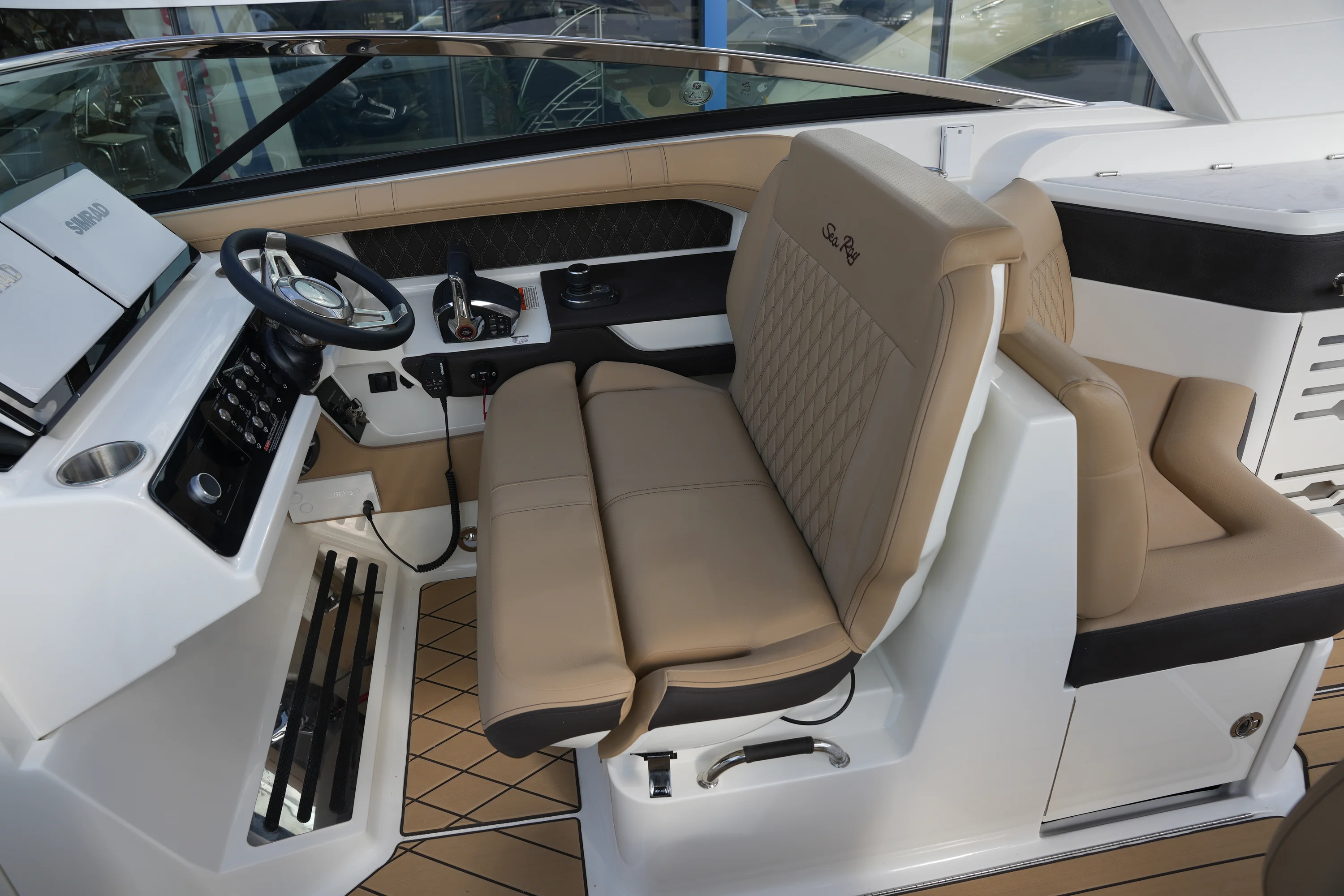 2026 Sea Ray SLX 310 Image Thumbnail #22