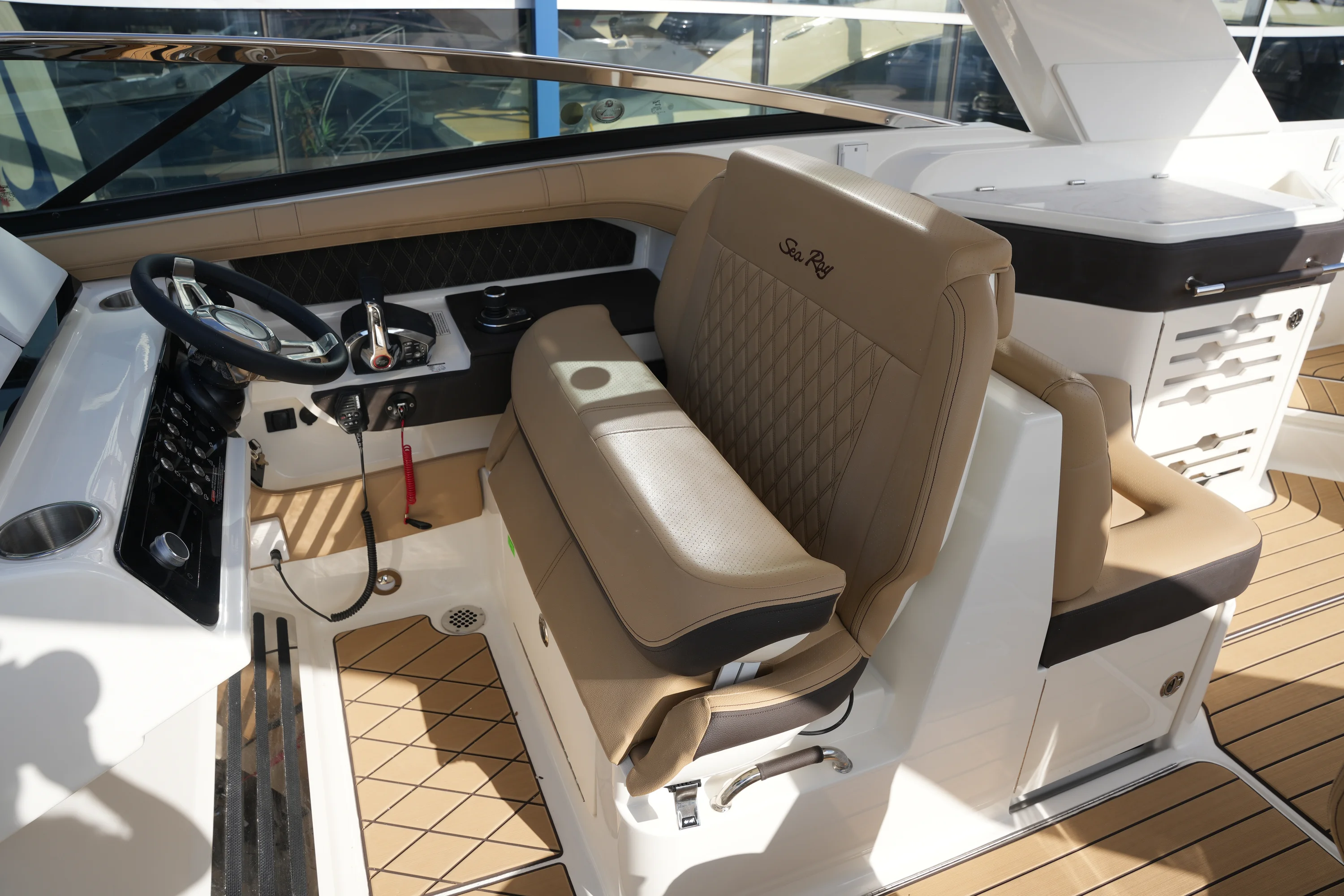 2026 Sea Ray SLX 310 Image Thumbnail #21