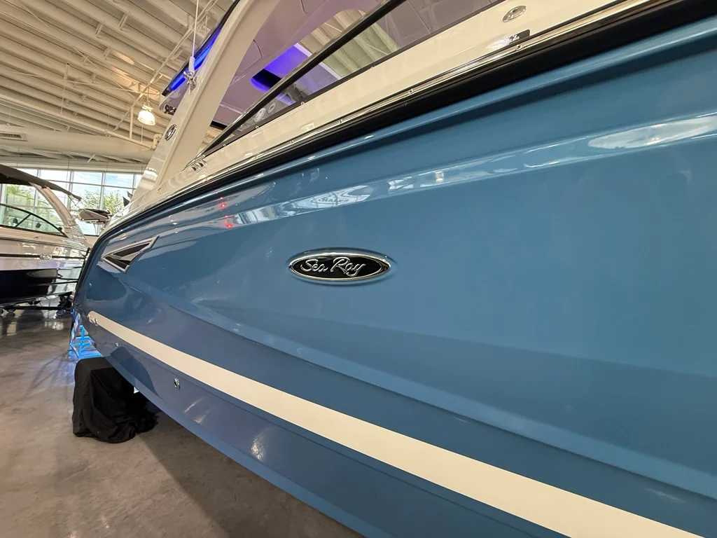 2026 Sea Ray SLX 310 Image Thumbnail #2