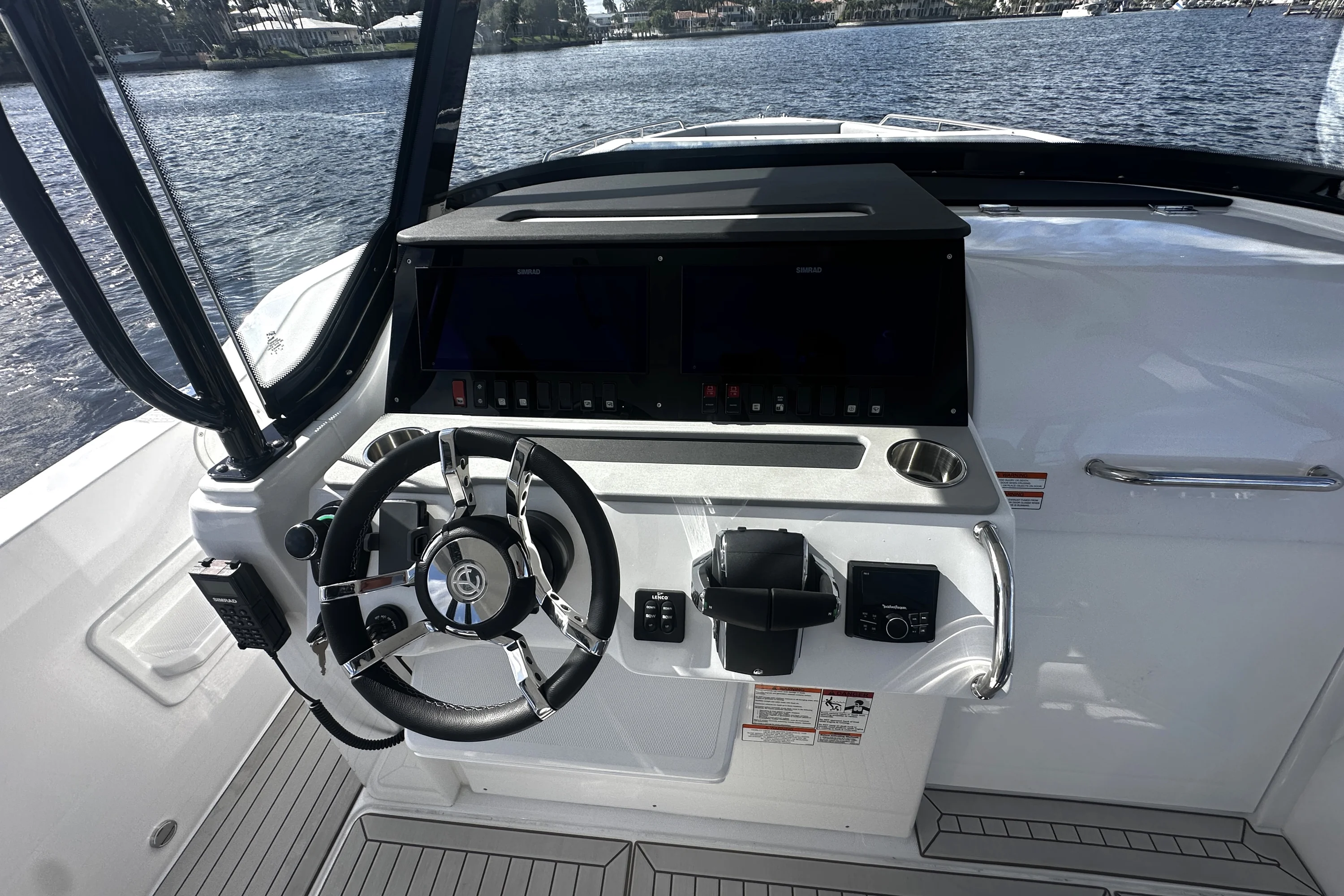 2026 Cruisers Yachts 38 VTR Image Thumbnail #39