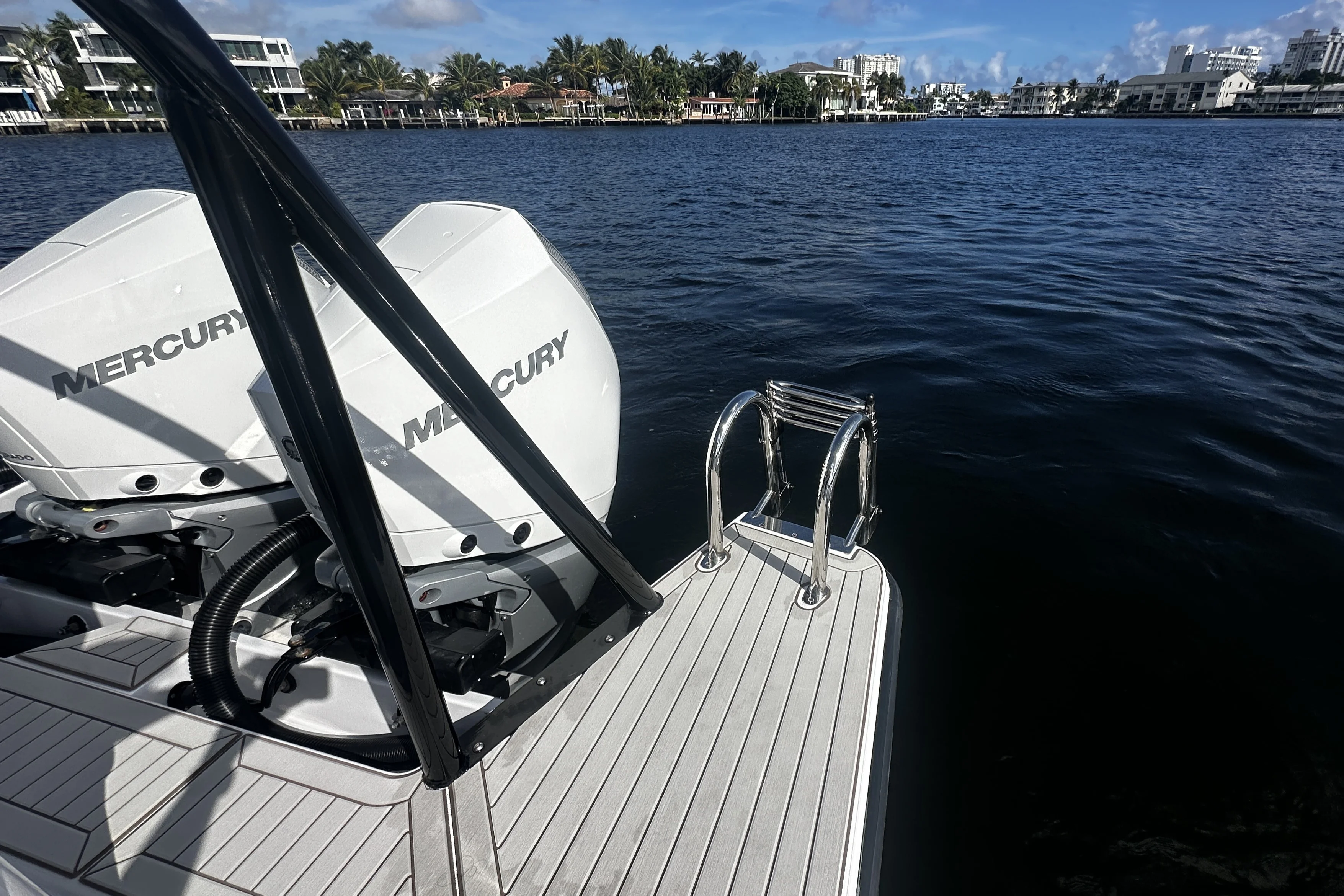 2026 Cruisers Yachts 38 VTR Image Thumbnail #17