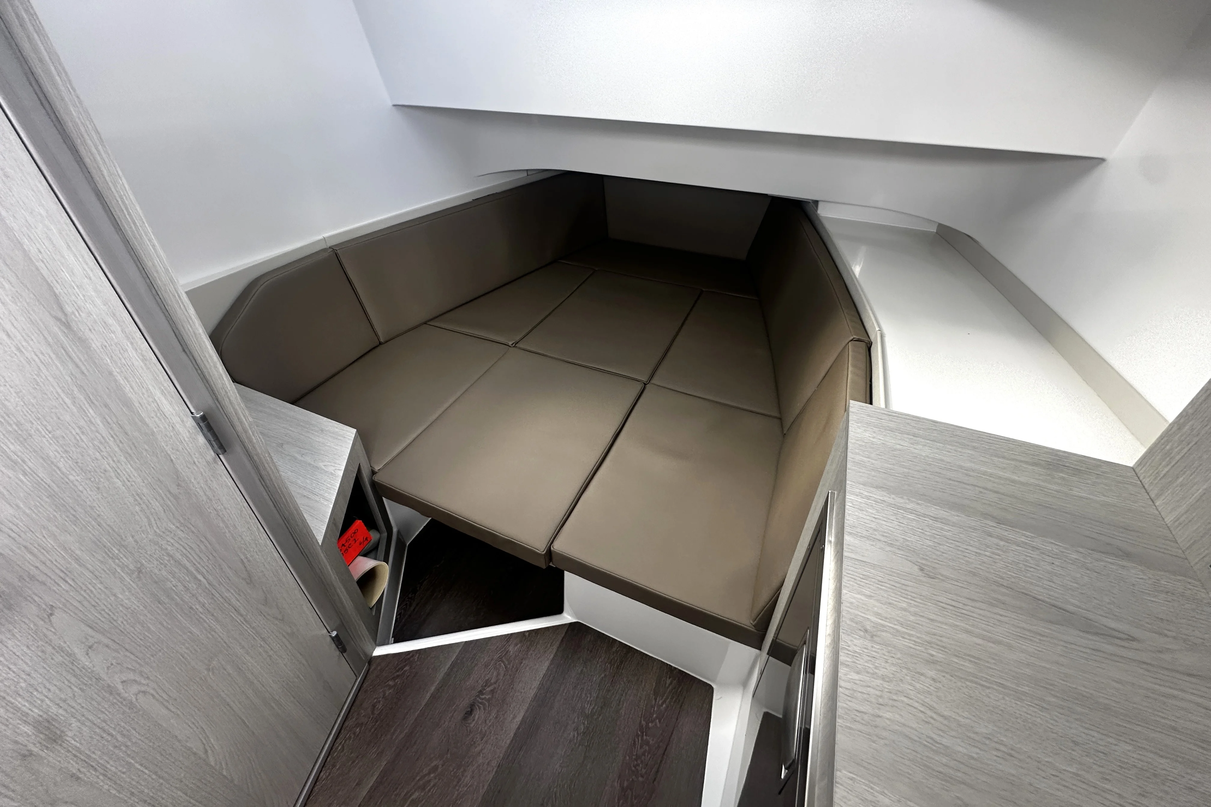 2026 Cruisers Yachts 38 VTR Image Thumbnail #49