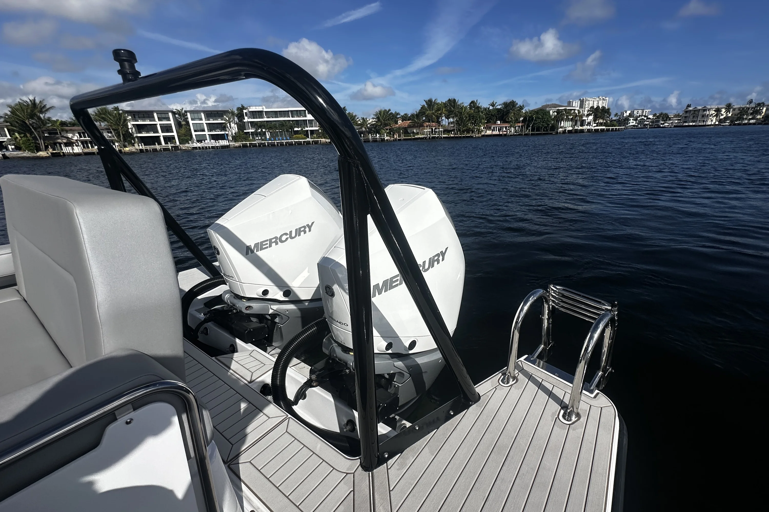 2026 Cruisers Yachts 38 VTR Image Thumbnail #16