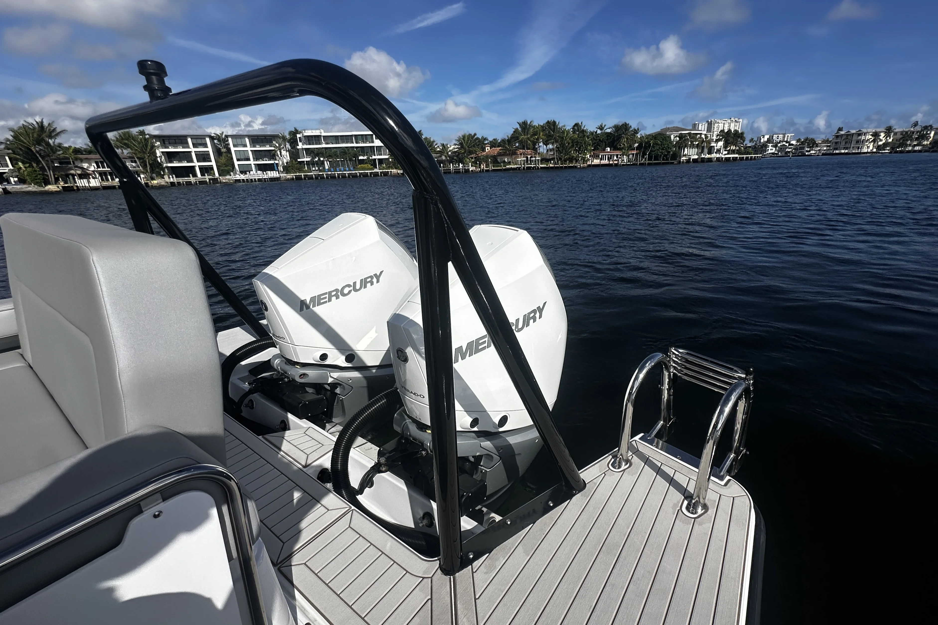 2026 Cruisers Yachts 38 VTR Image Thumbnail #16