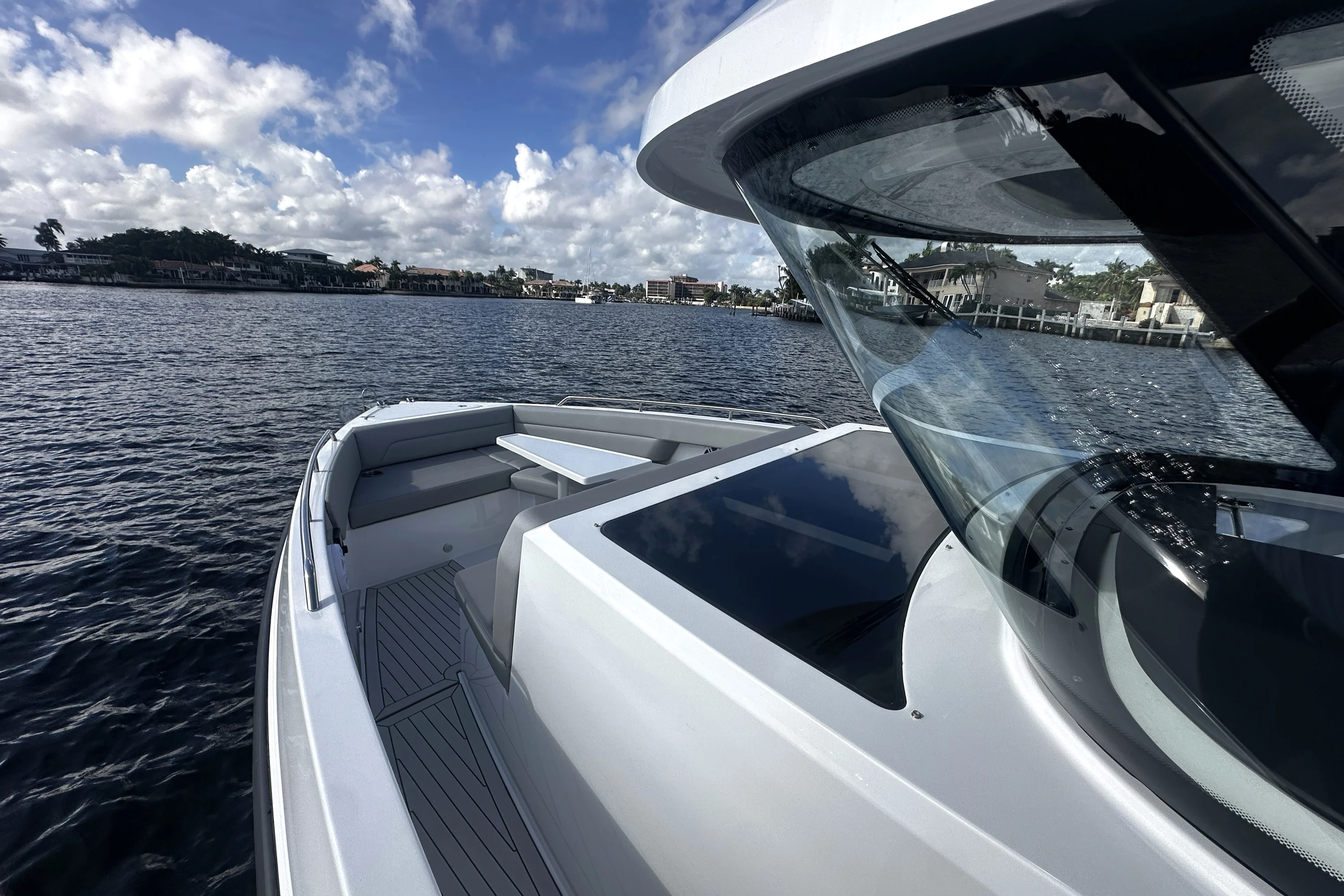 2026 Cruisers Yachts 38 VTR Image Thumbnail #40