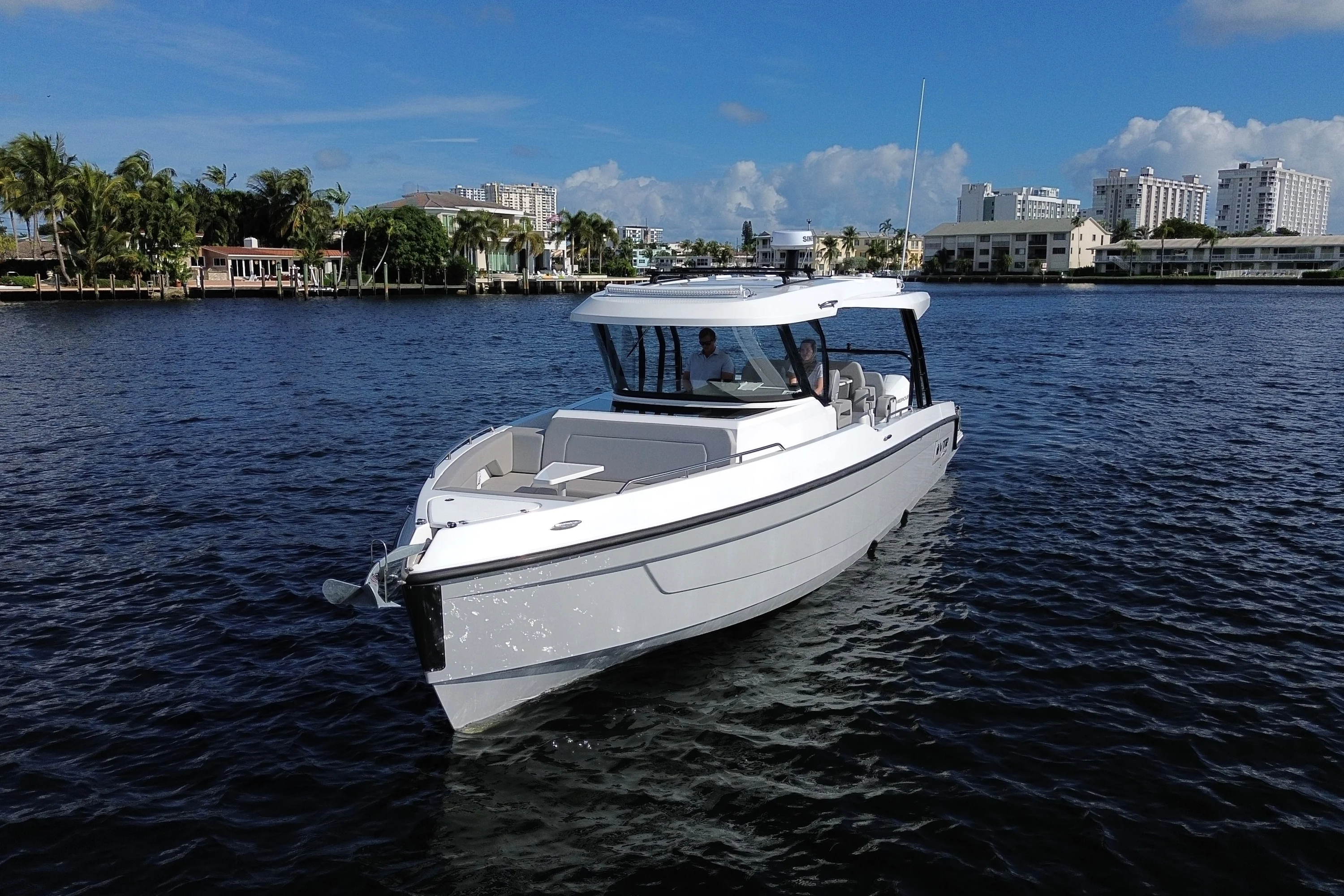 2026 Cruisers Yachts 38 VTR Image Thumbnail #13