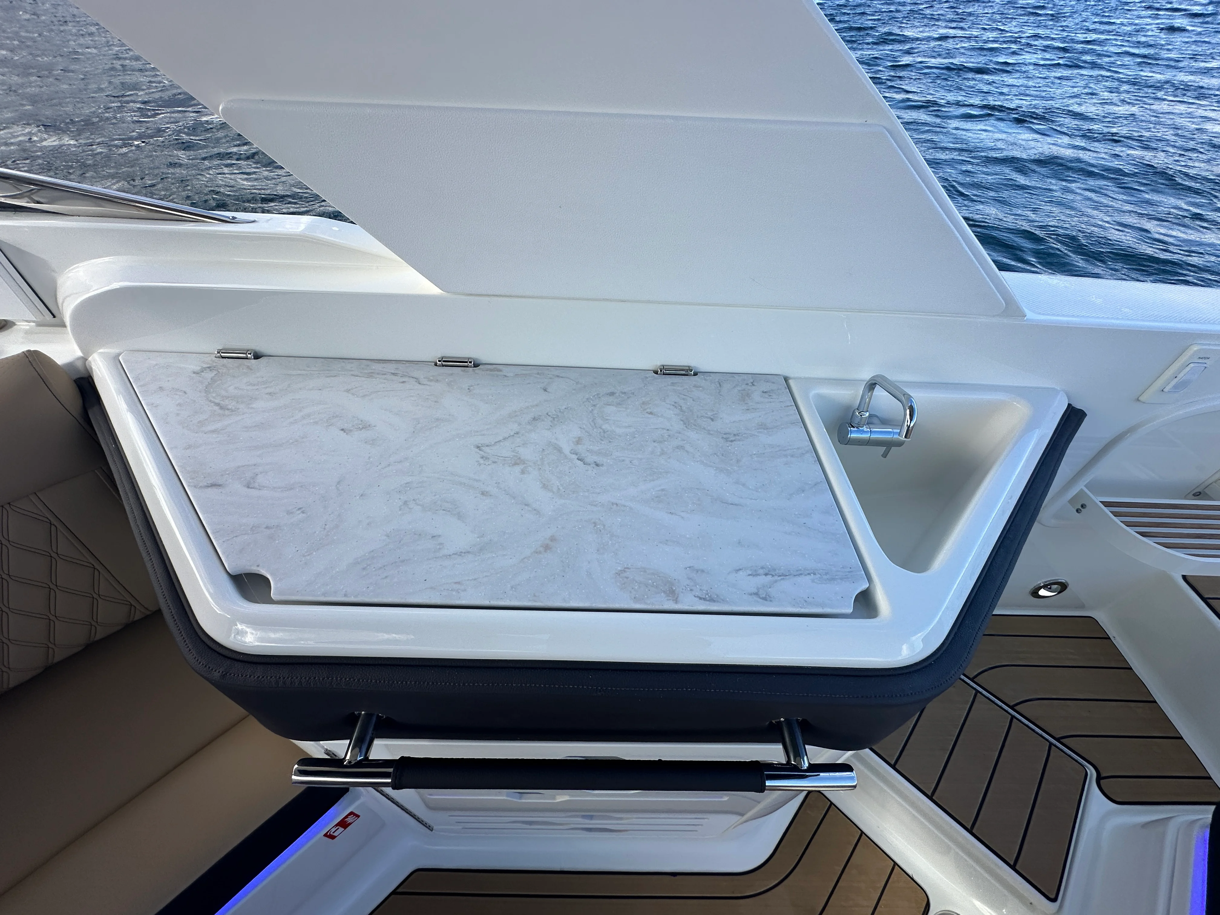 2026 Sea Ray SLX 310 Image Thumbnail #29