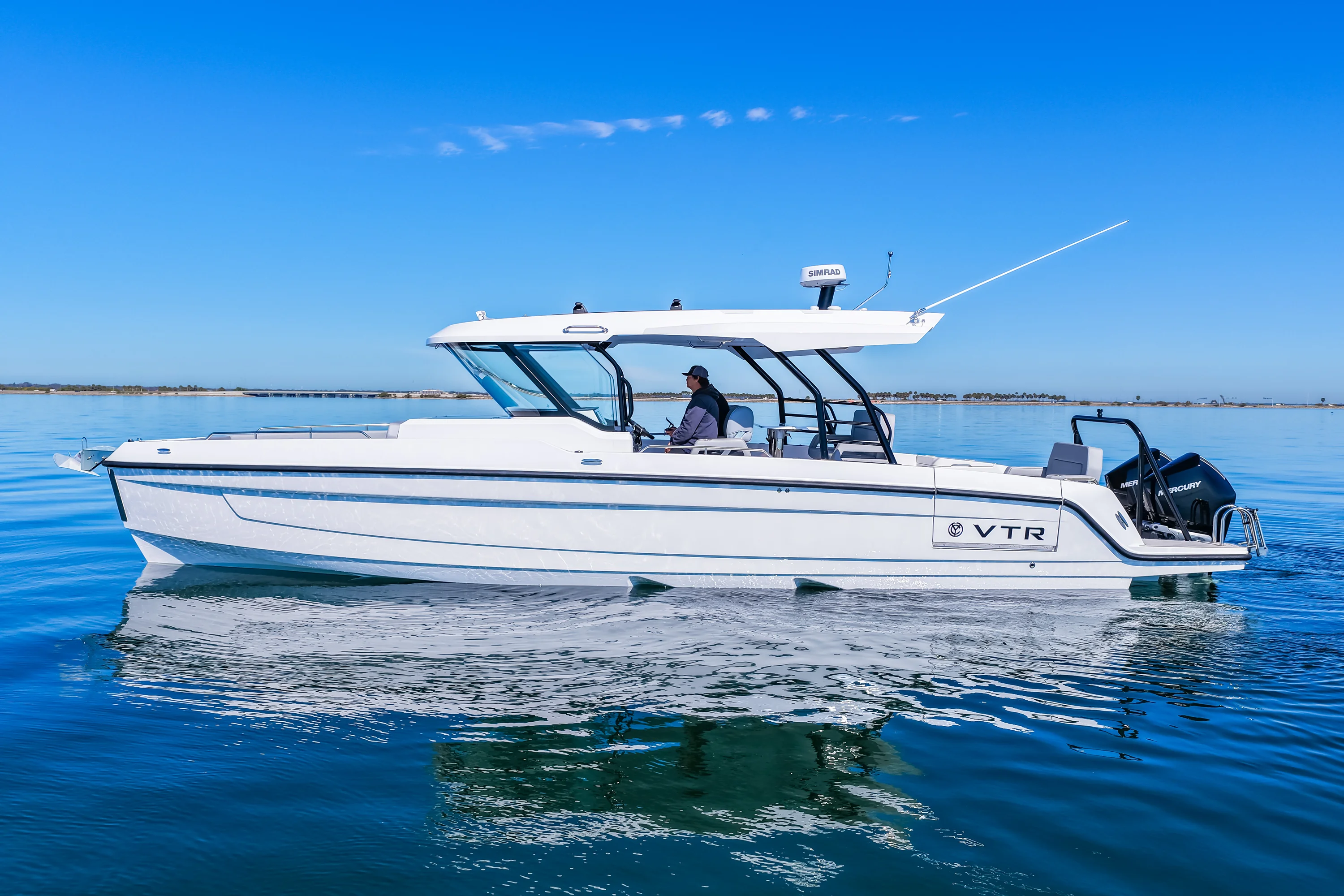 2026 Cruisers Yachts 38 VTR Image Thumbnail #17