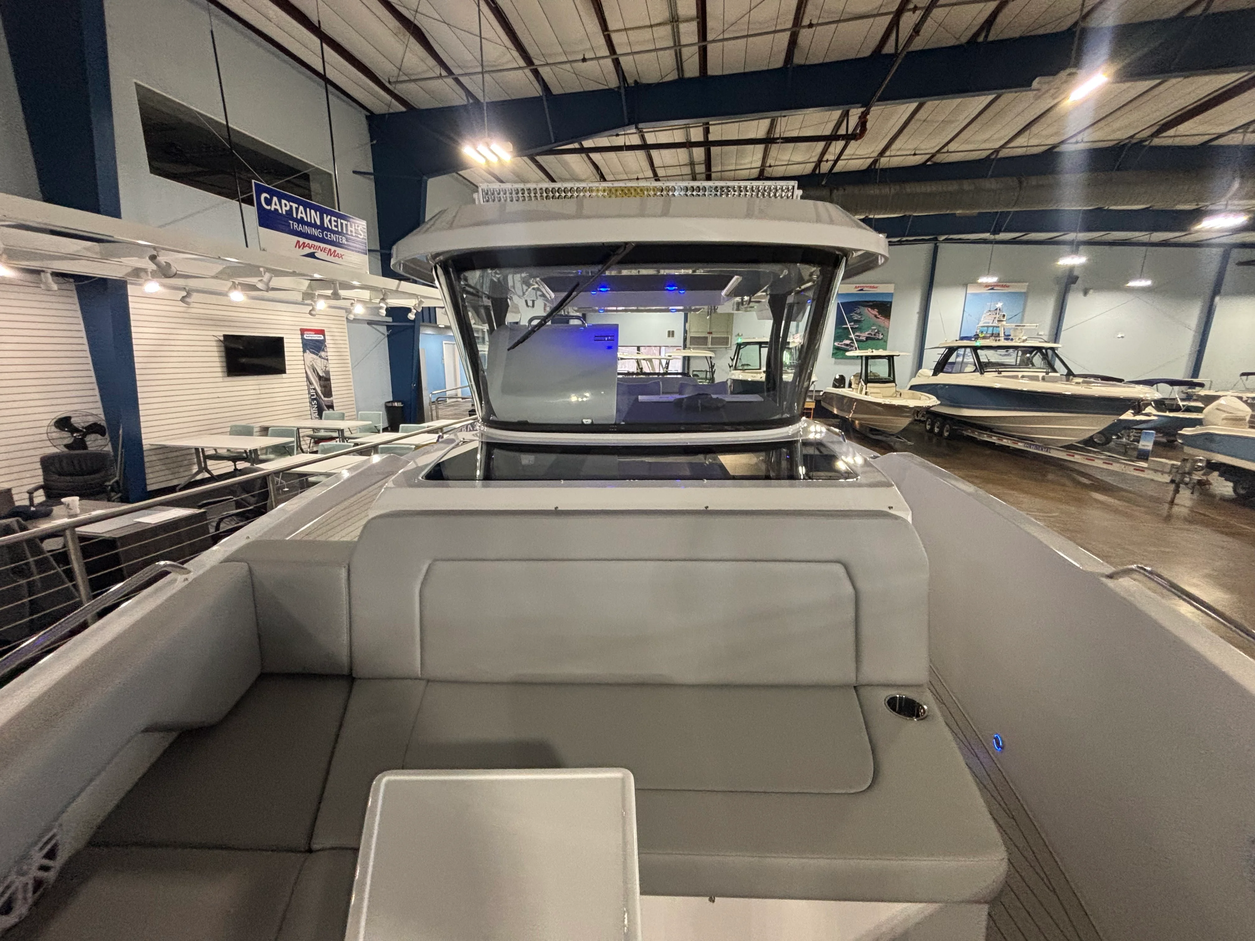 2026 Cruisers Yachts 38 VTR Image Thumbnail #26