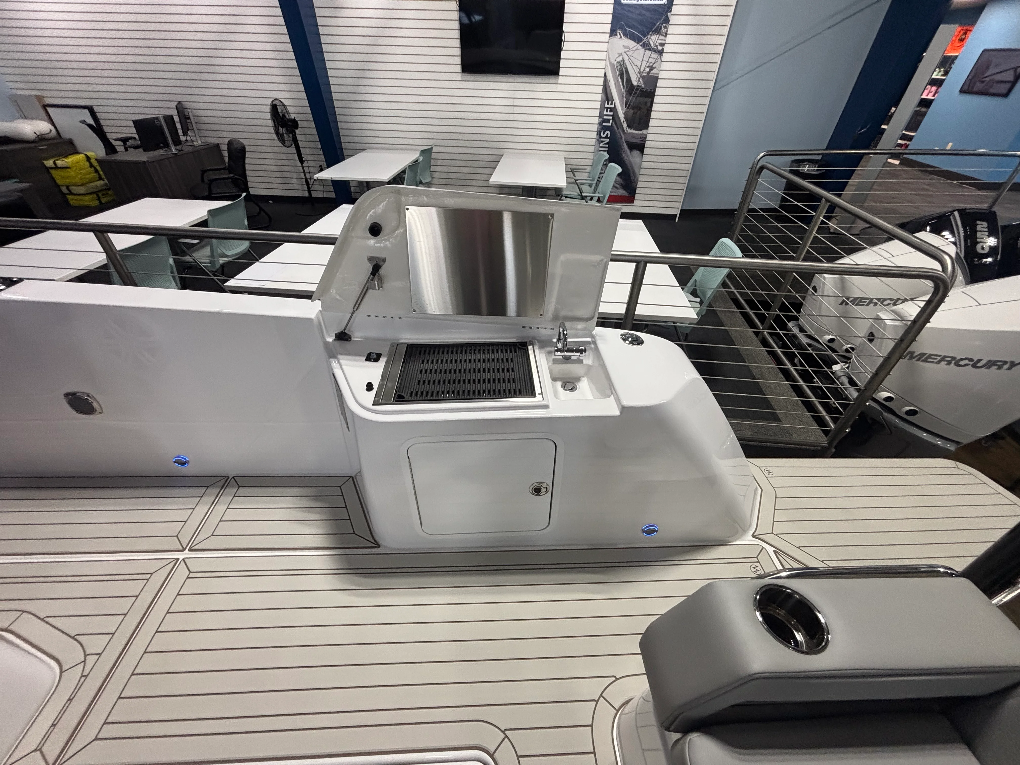 2026 Cruisers Yachts 38 VTR Image Thumbnail #15