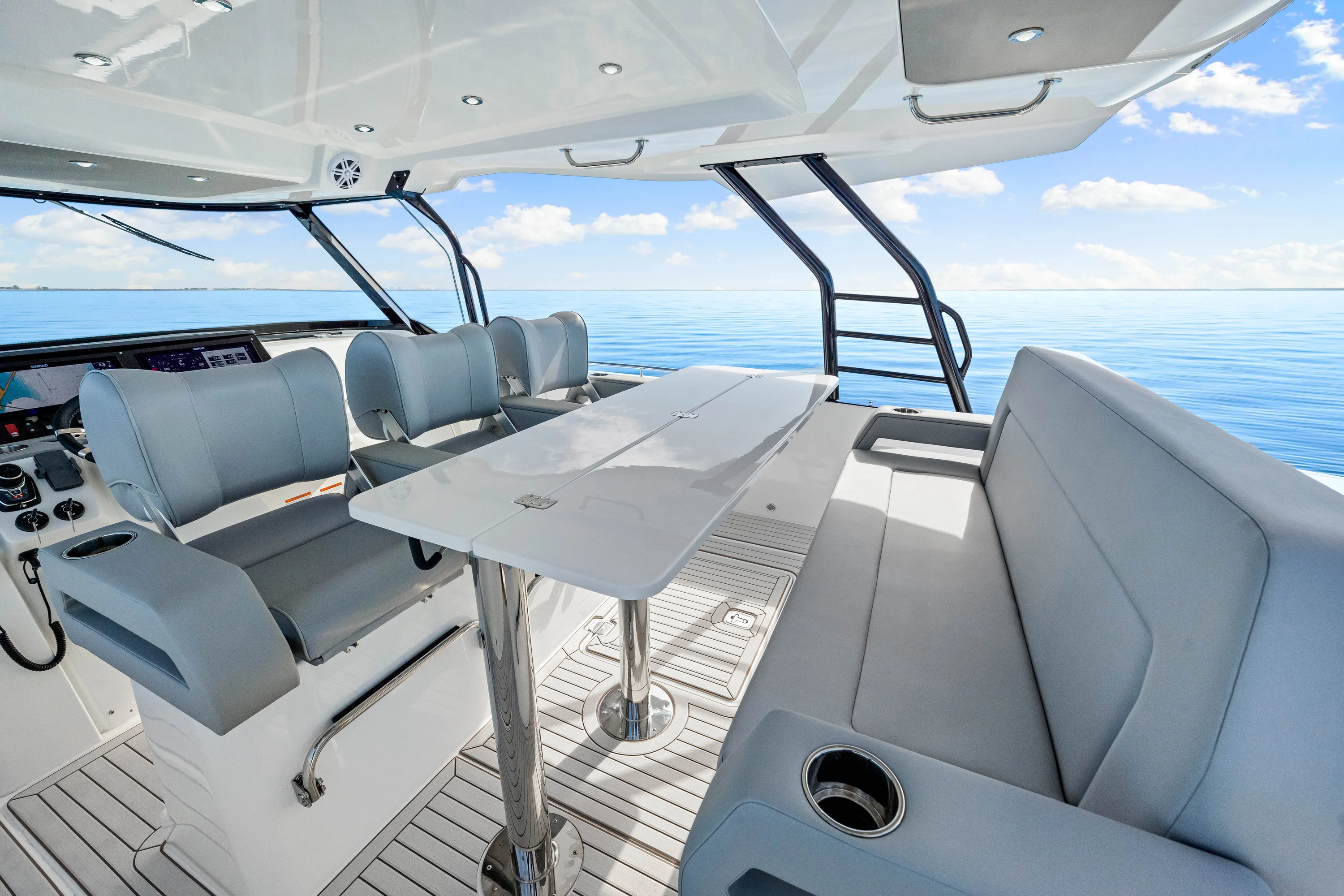 2026 Cruisers Yachts 38 VTR Image Thumbnail #57