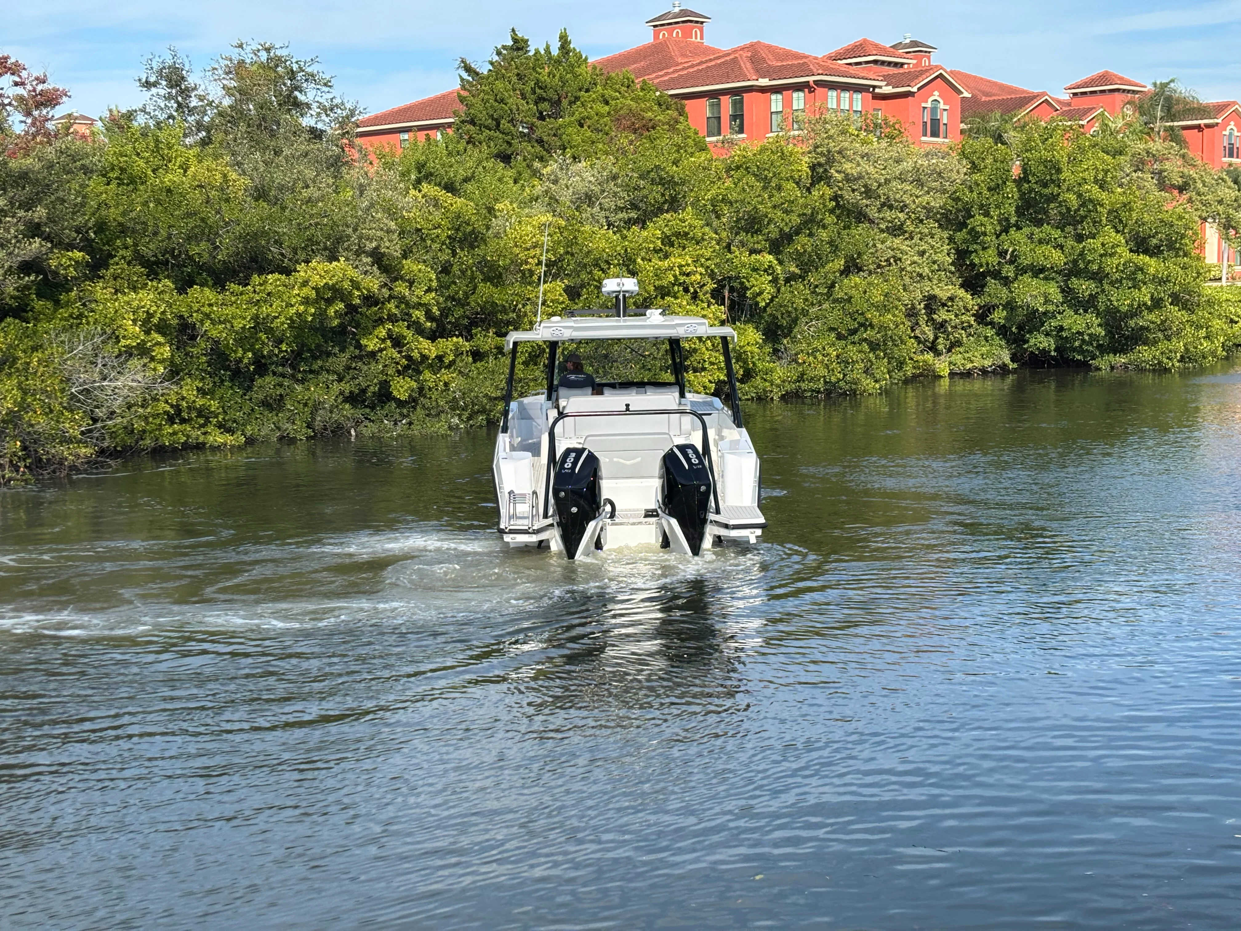 2026 Cruisers Yachts 38 VTR Image Thumbnail #3