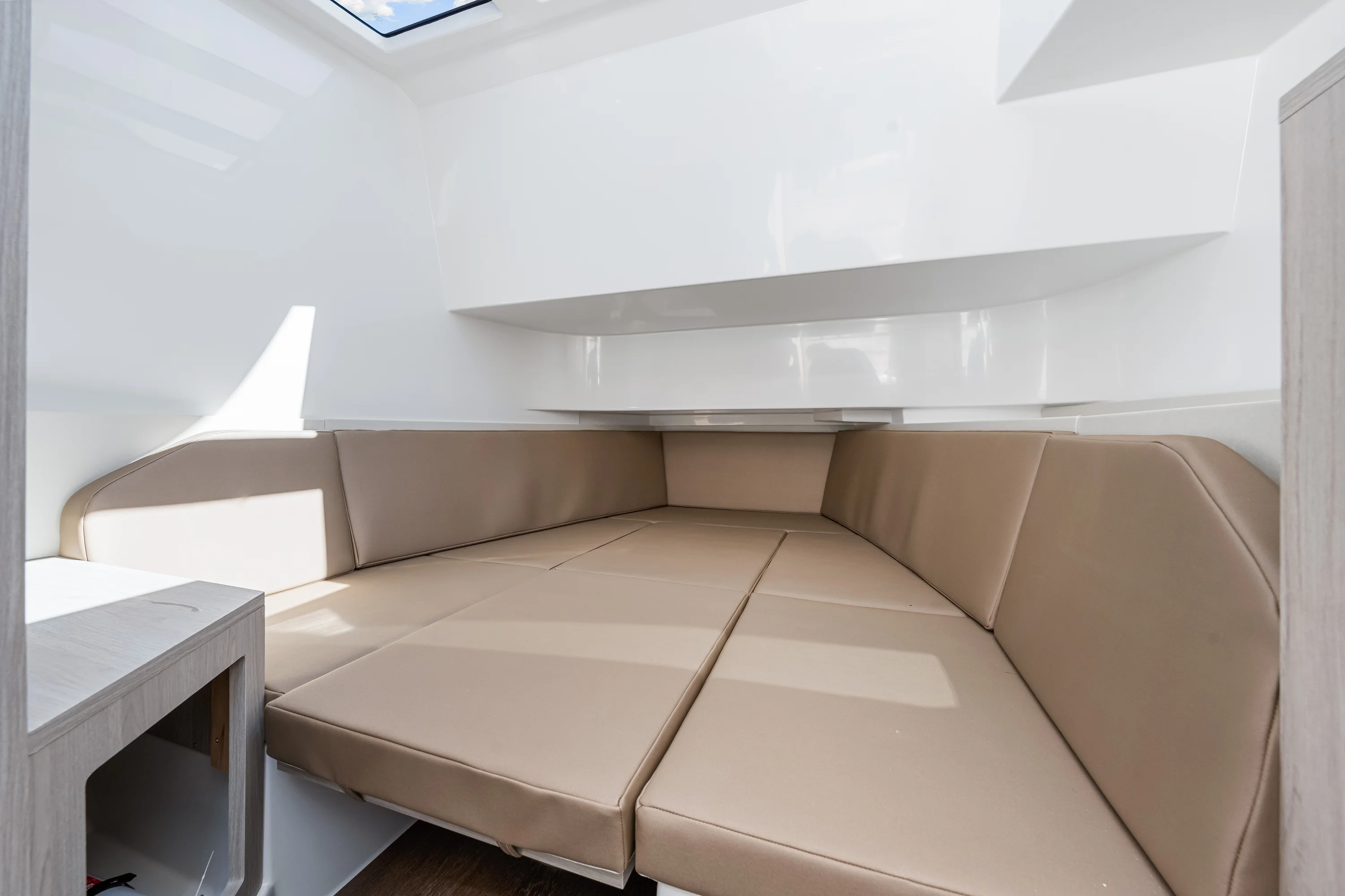 2026 Cruisers Yachts 38 VTR Image Thumbnail #72