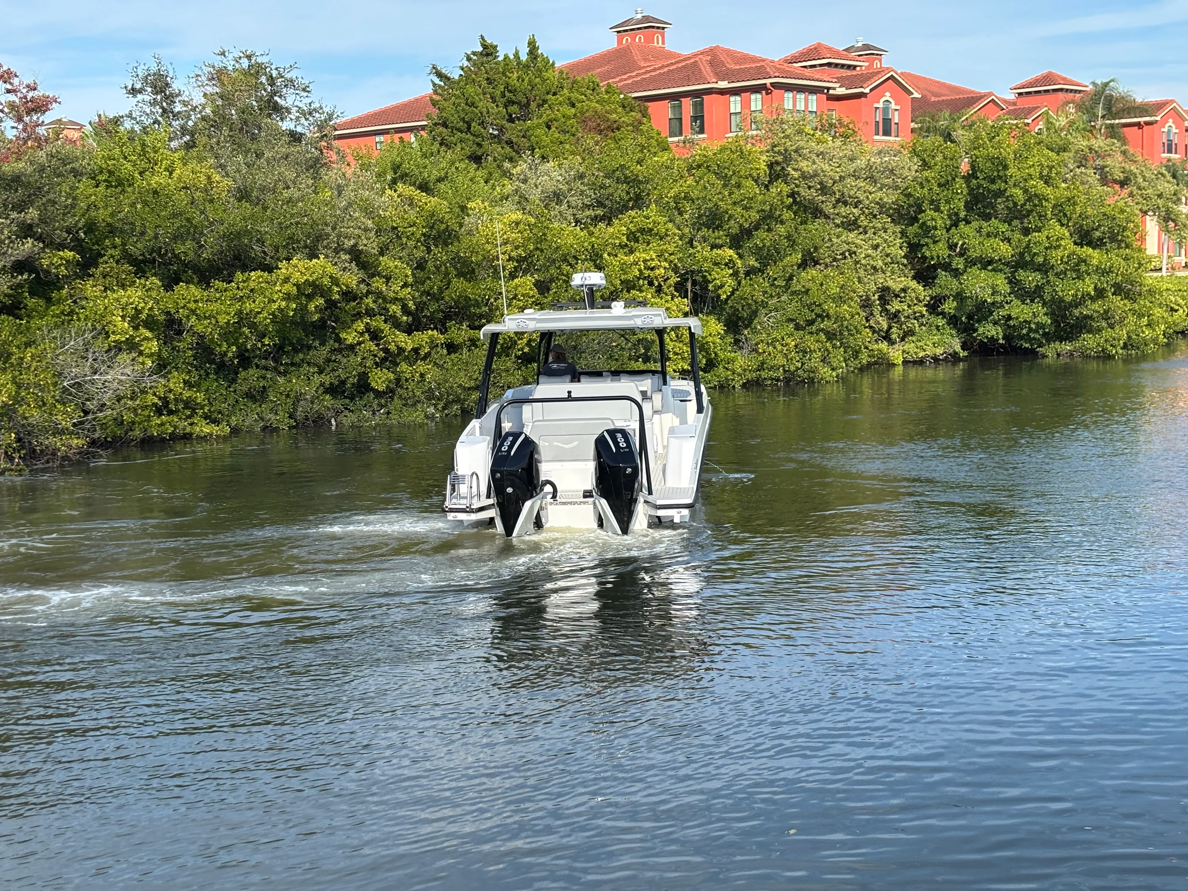 2026 Cruisers Yachts 38 VTR Image Thumbnail #2