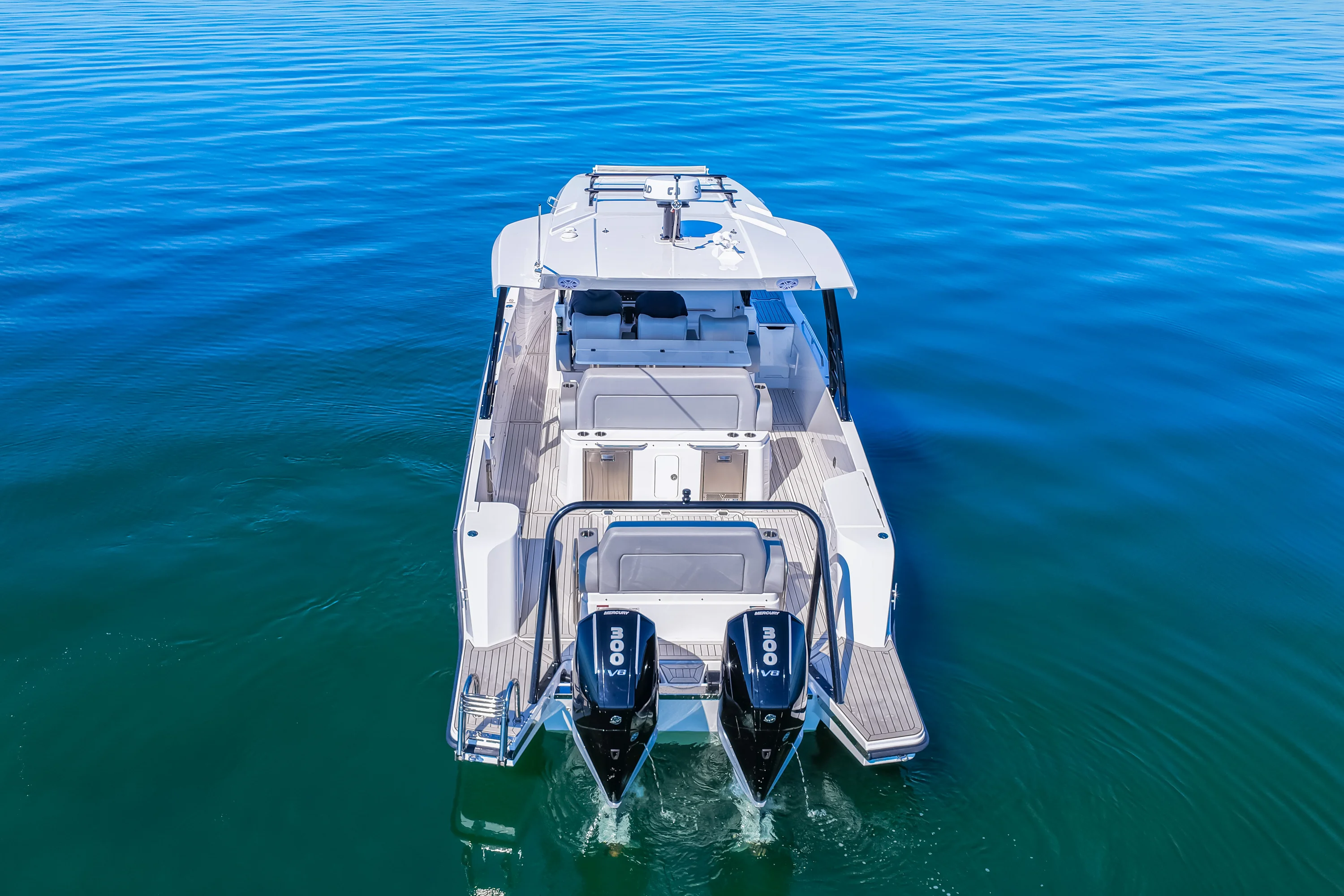 2026 Cruisers Yachts 38 VTR Image Thumbnail #12