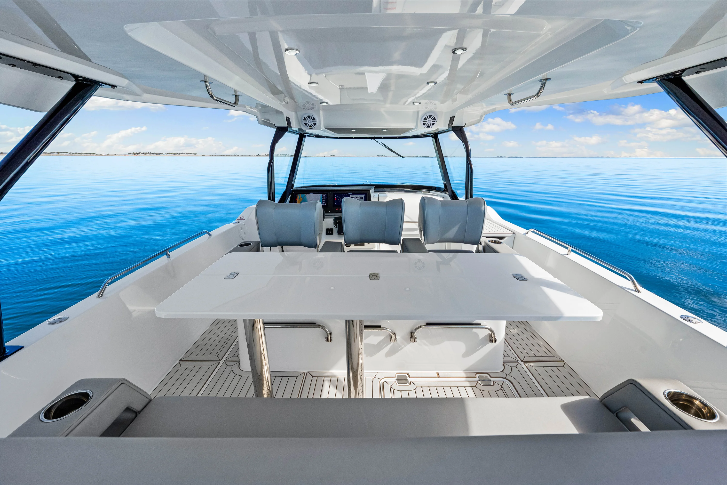 2026 Cruisers Yachts 38 VTR Image Thumbnail #56