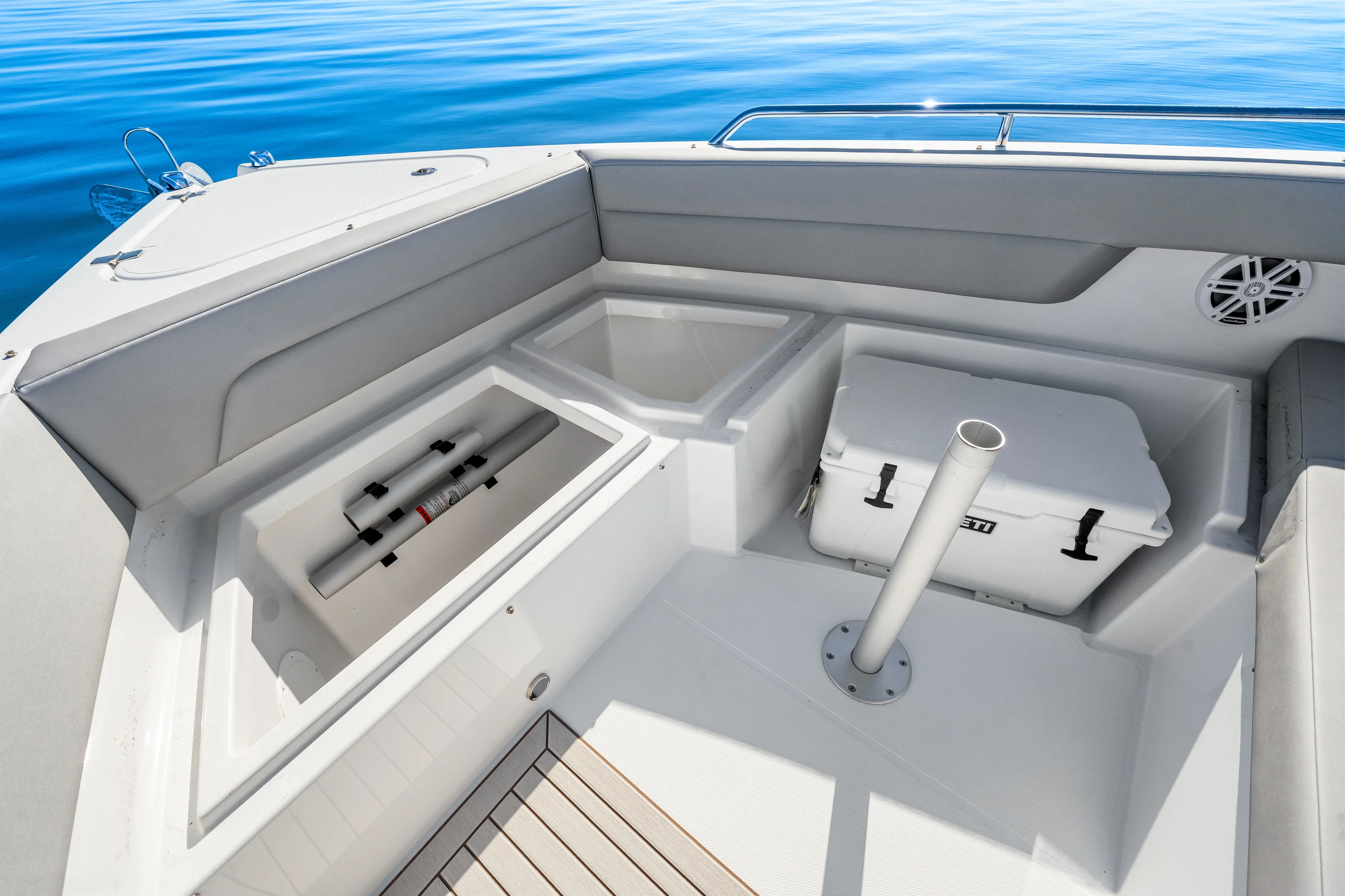 2026 Cruisers Yachts 38 VTR Image Thumbnail #66