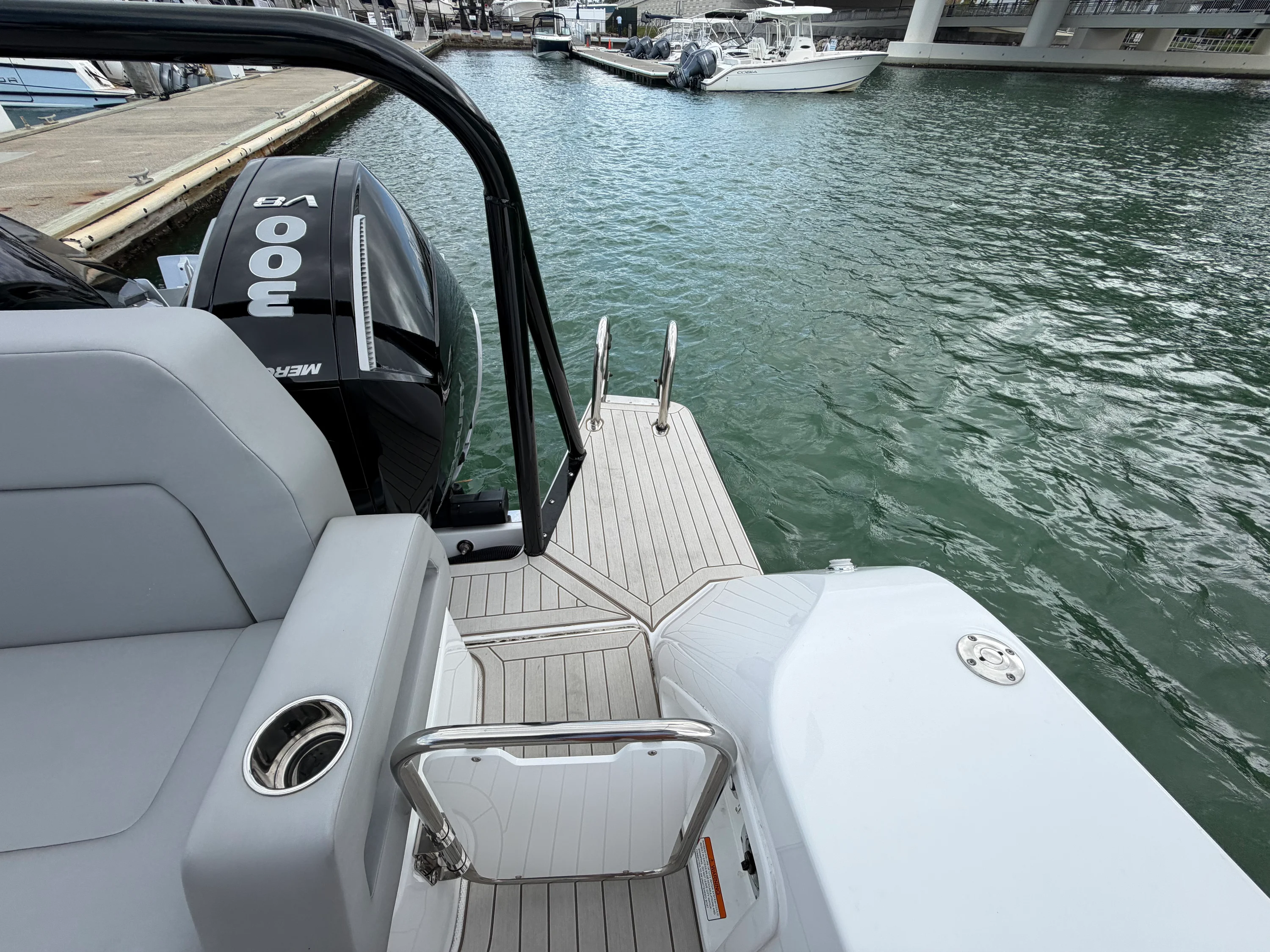 2026 Cruisers Yachts 38 VTR Image Thumbnail #31