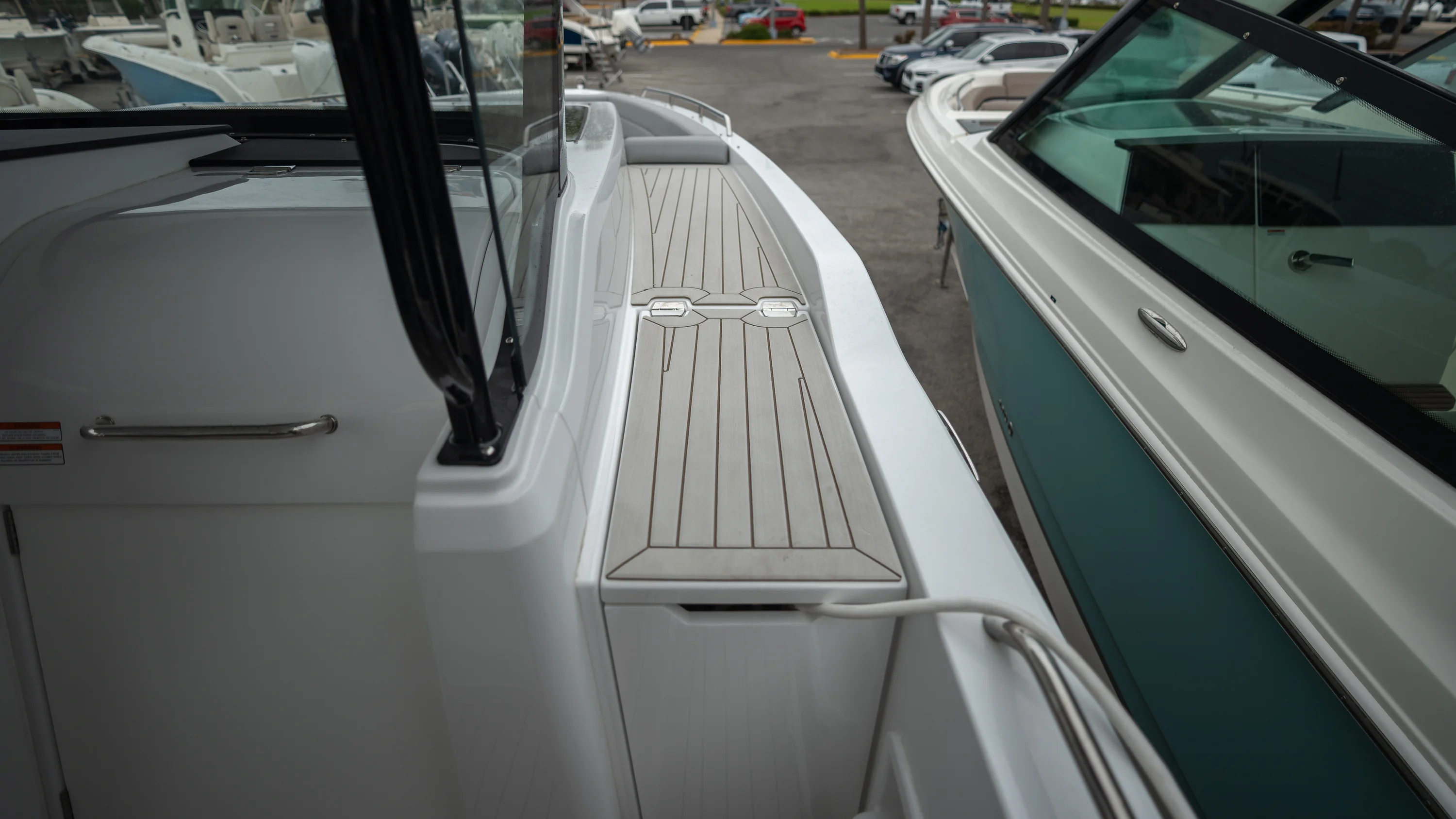 2026 Cruisers Yachts 38 VTR Image Thumbnail #16