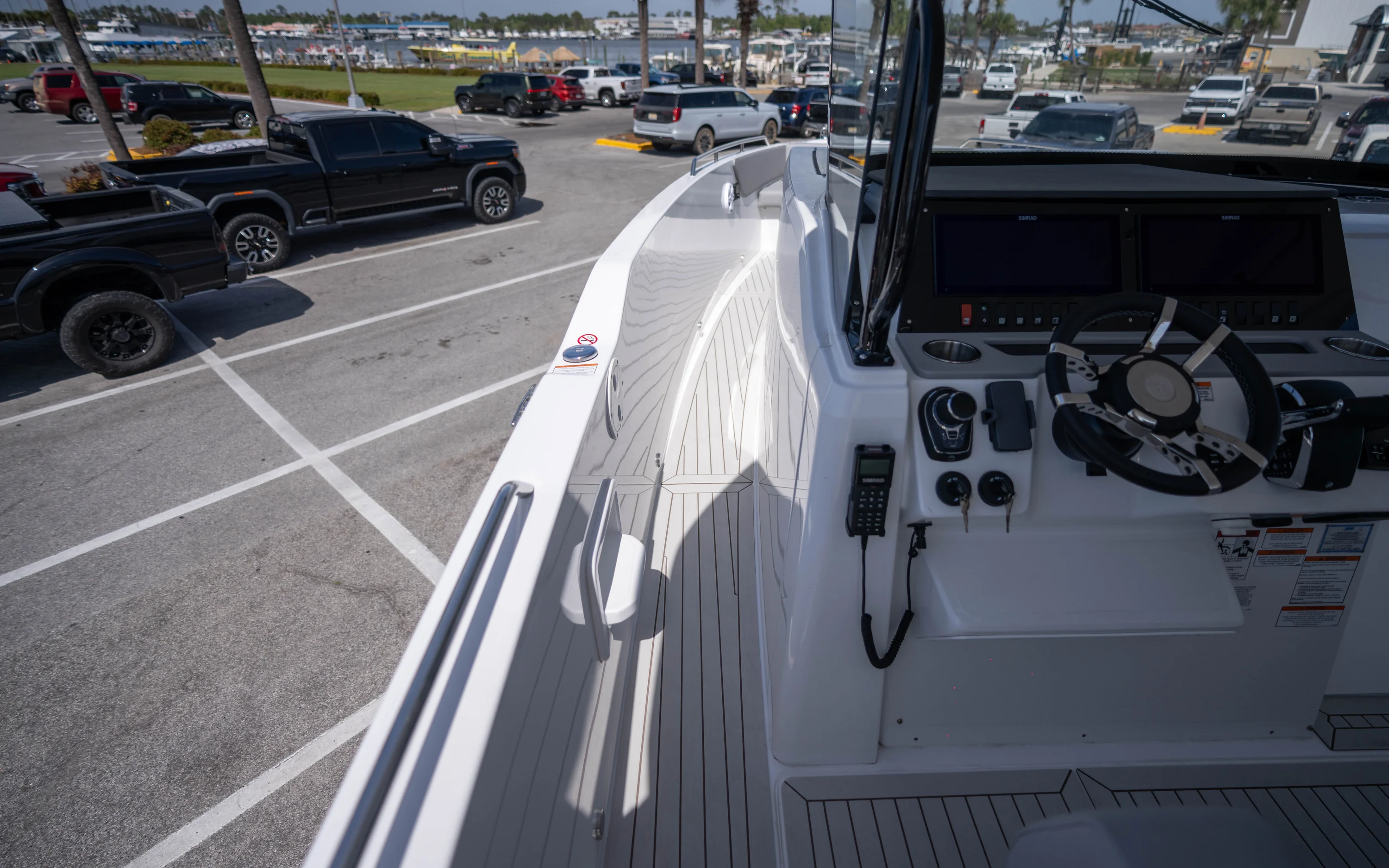 2026 Cruisers Yachts 38 VTR Image Thumbnail #19