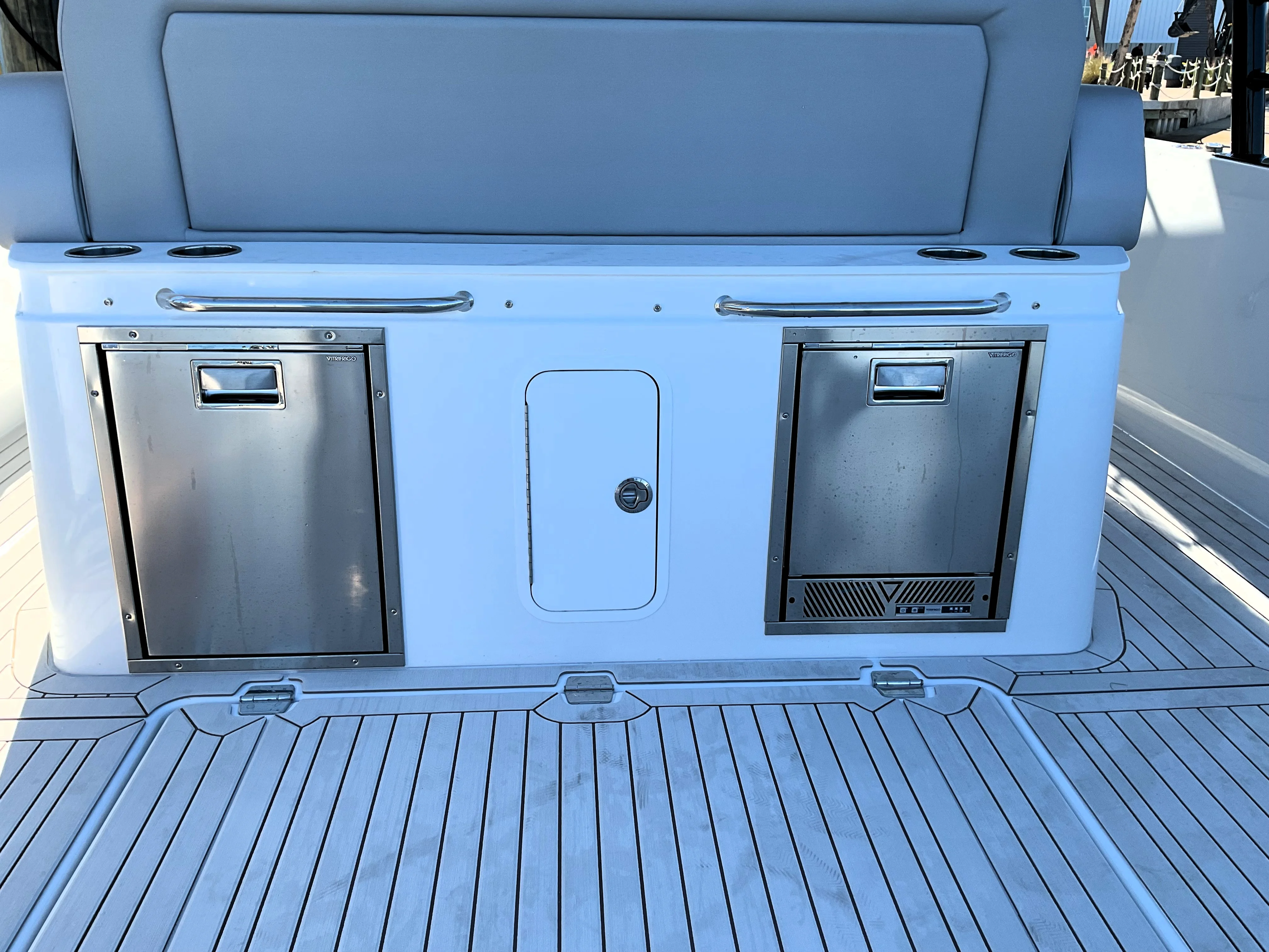 2026 Cruisers Yachts 38 VTR Image Thumbnail #18