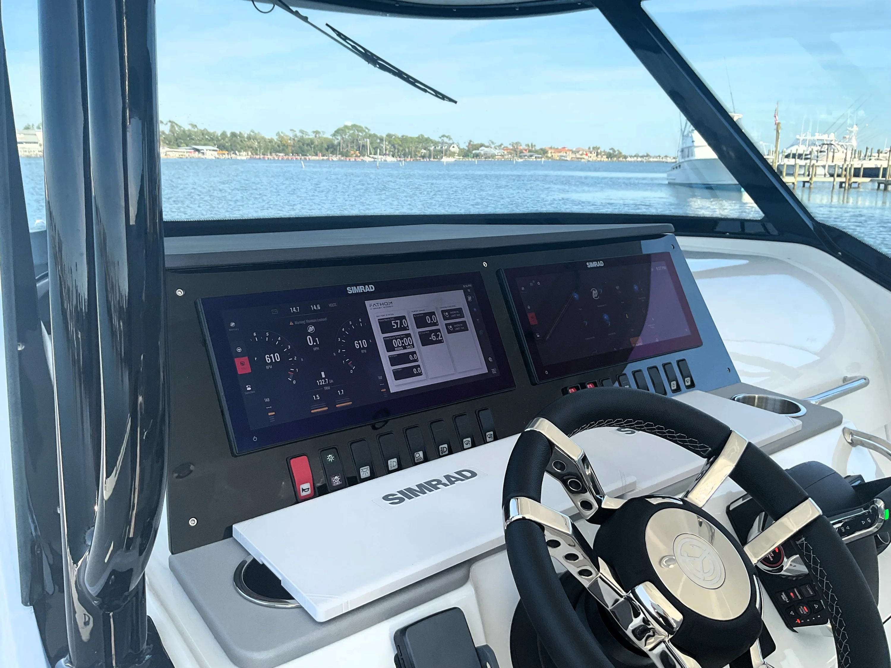 2026 Cruisers Yachts 38 VTR Image Thumbnail #35