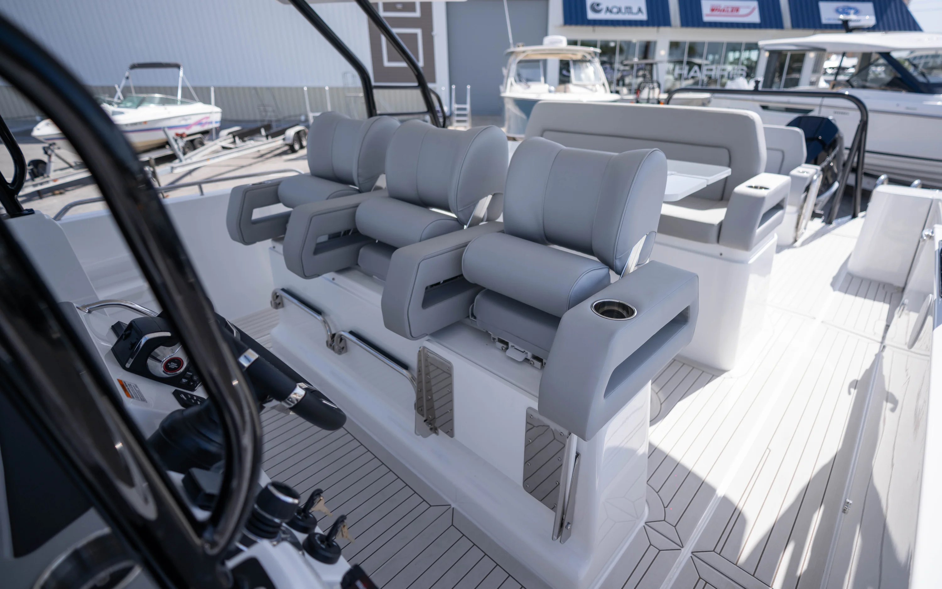 2026 Cruisers Yachts 38 VTR Image Thumbnail #36