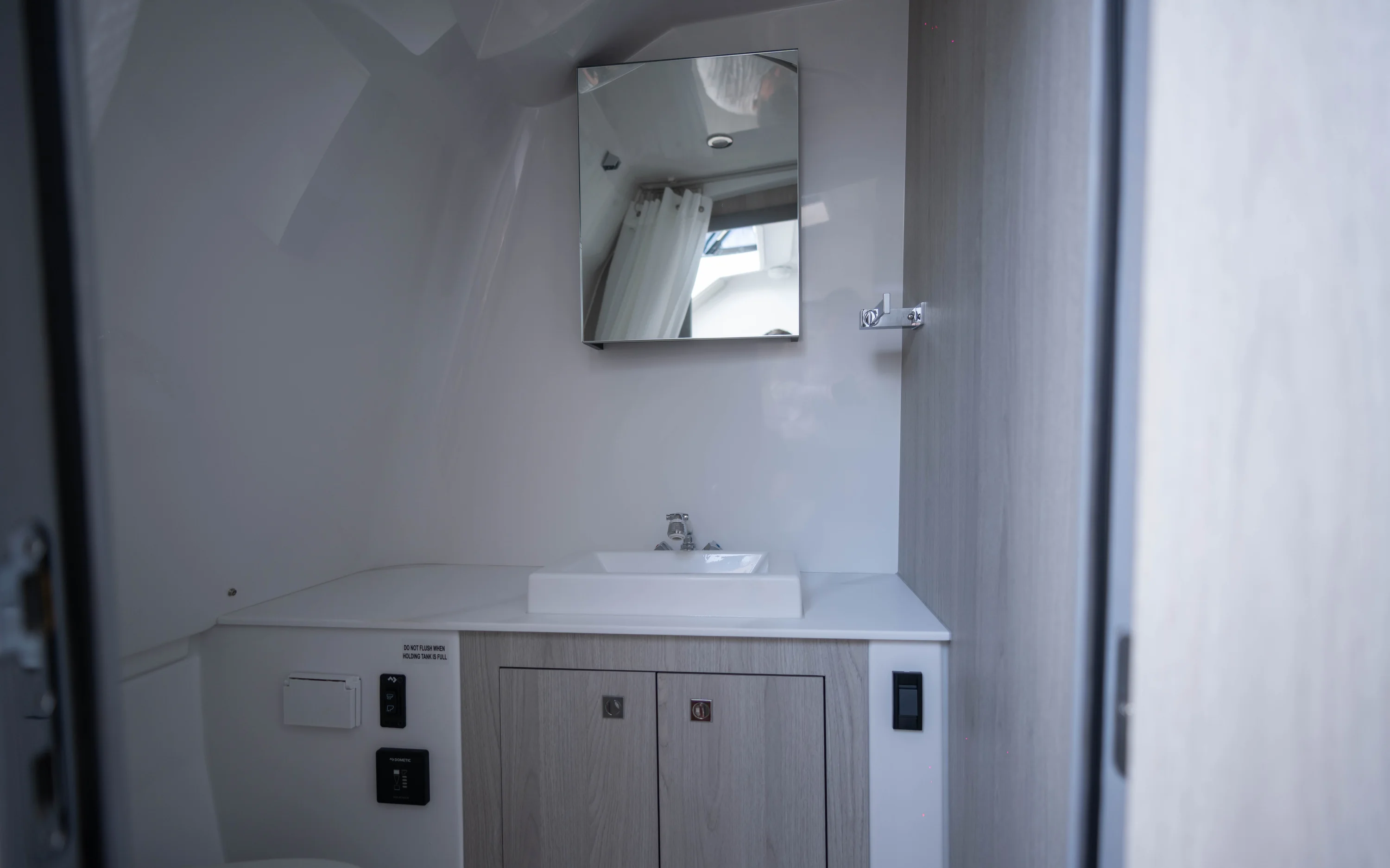 2026 Cruisers Yachts 38 VTR Image Thumbnail #34