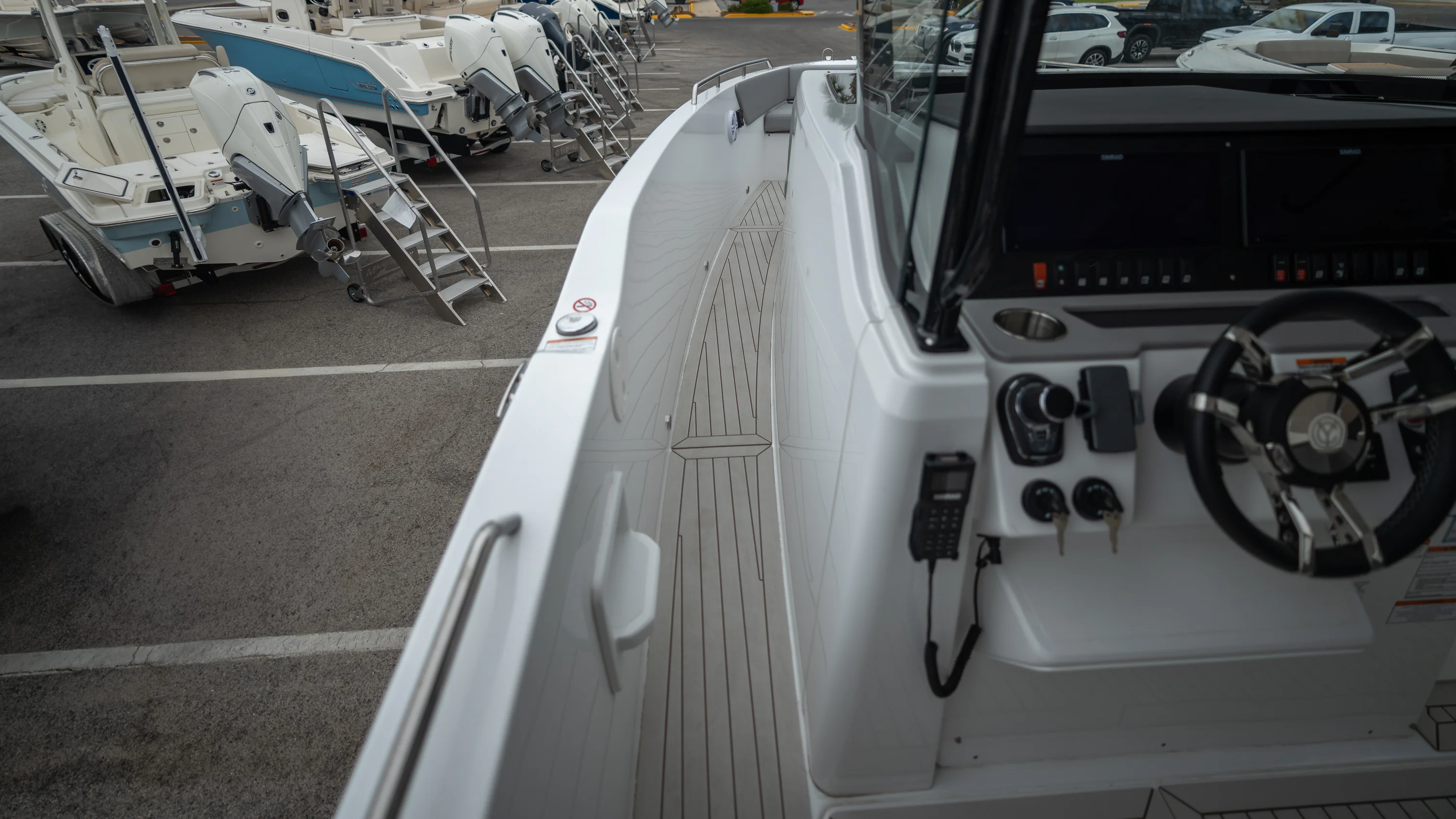 2026 Cruisers Yachts 38 VTR Image Thumbnail #17