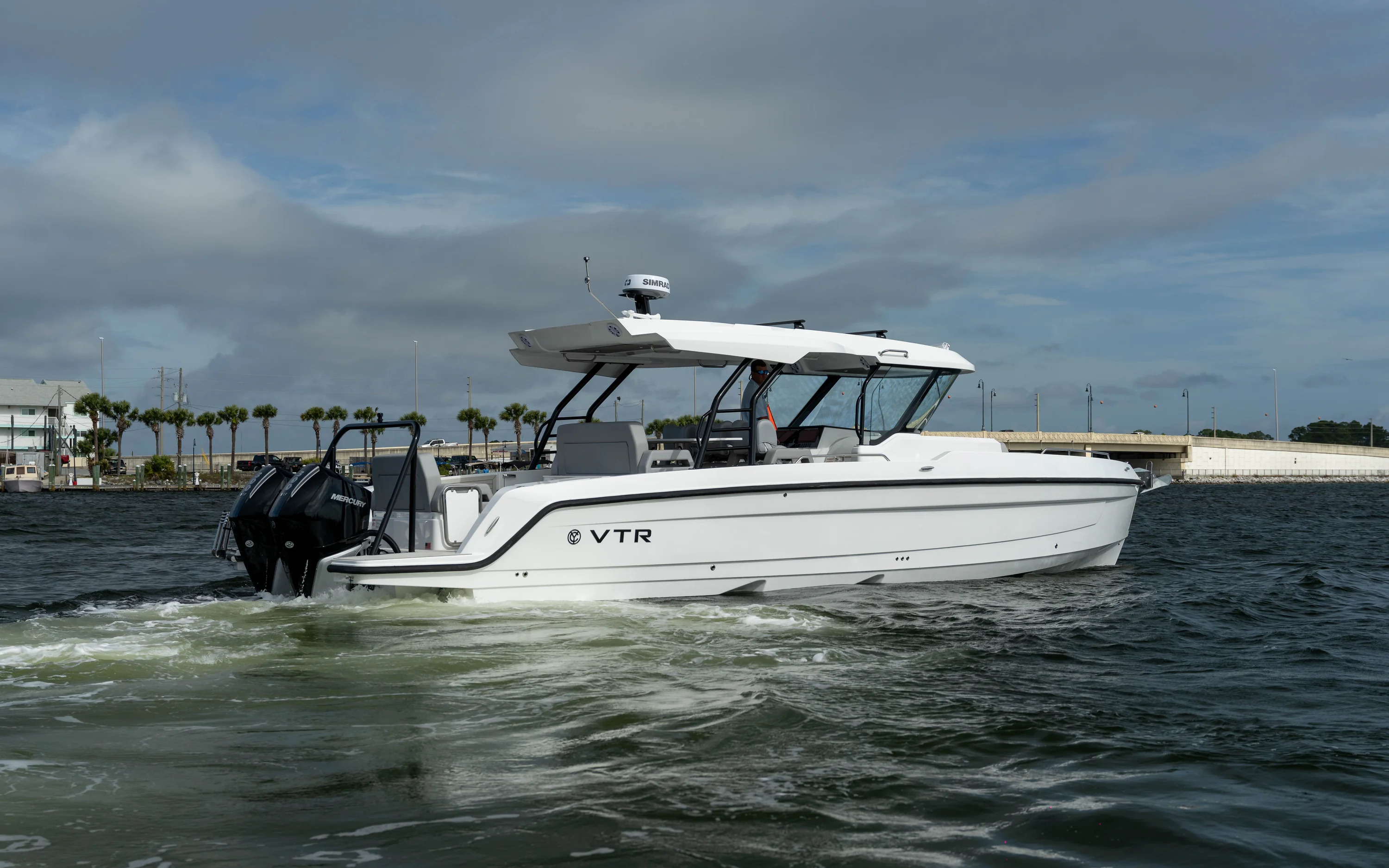 2026 Cruisers Yachts 38 VTR Image Thumbnail #6