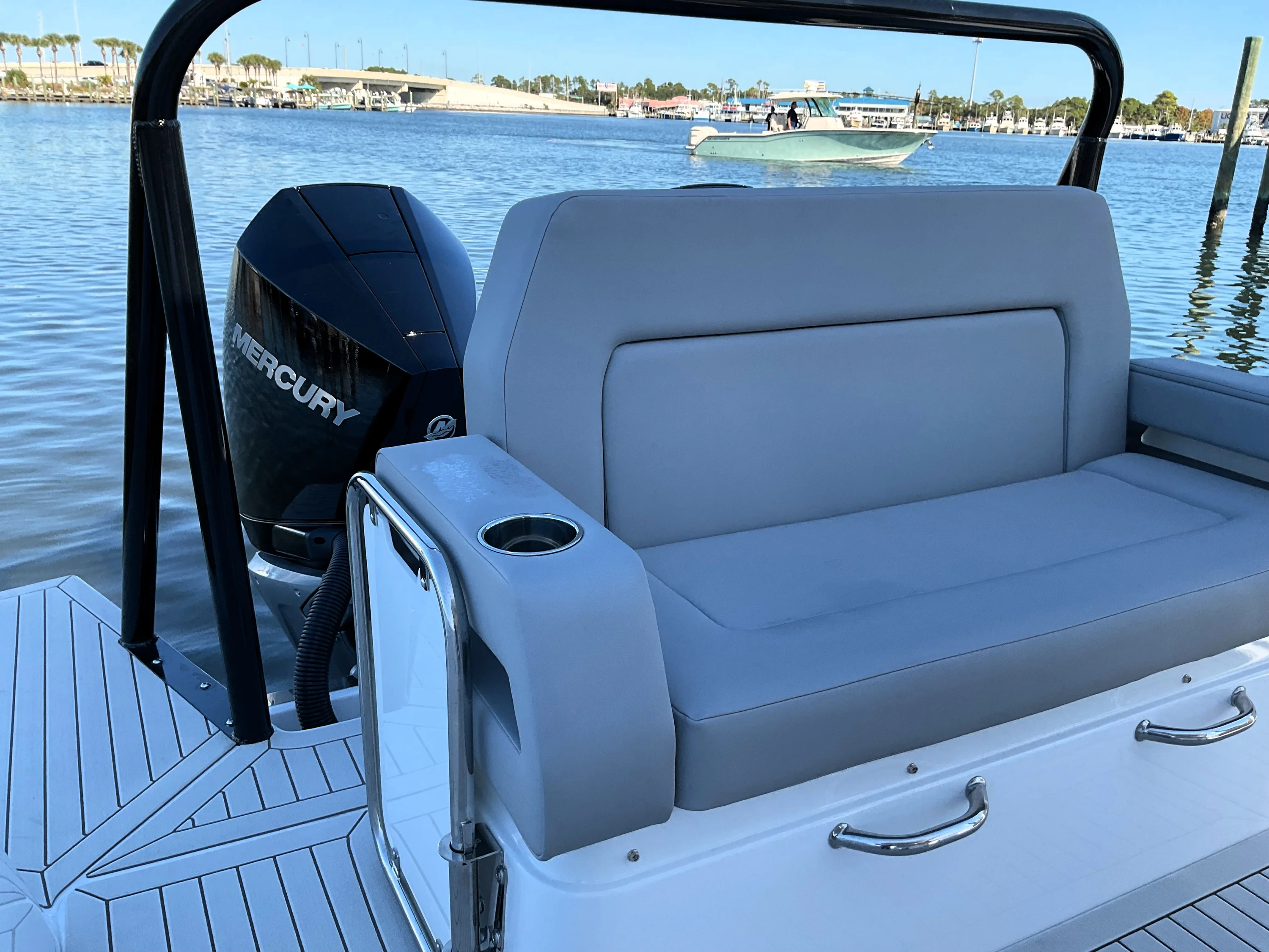 2026 Cruisers Yachts 38 VTR Image Thumbnail #47