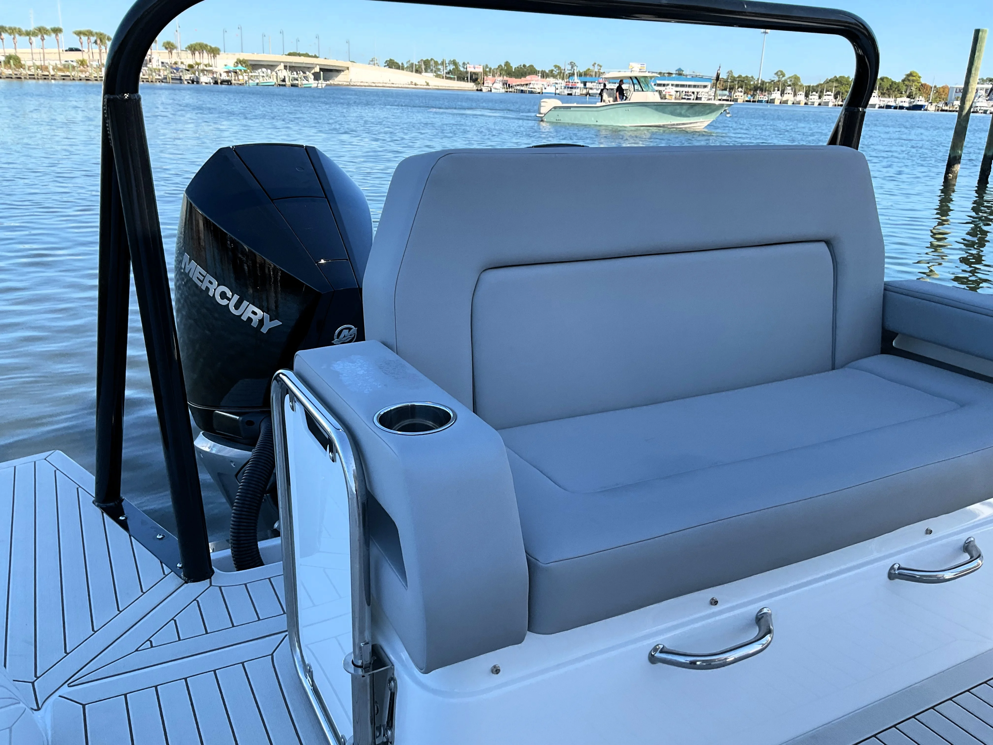 2026 Cruisers Yachts 38 VTR Image Thumbnail #47