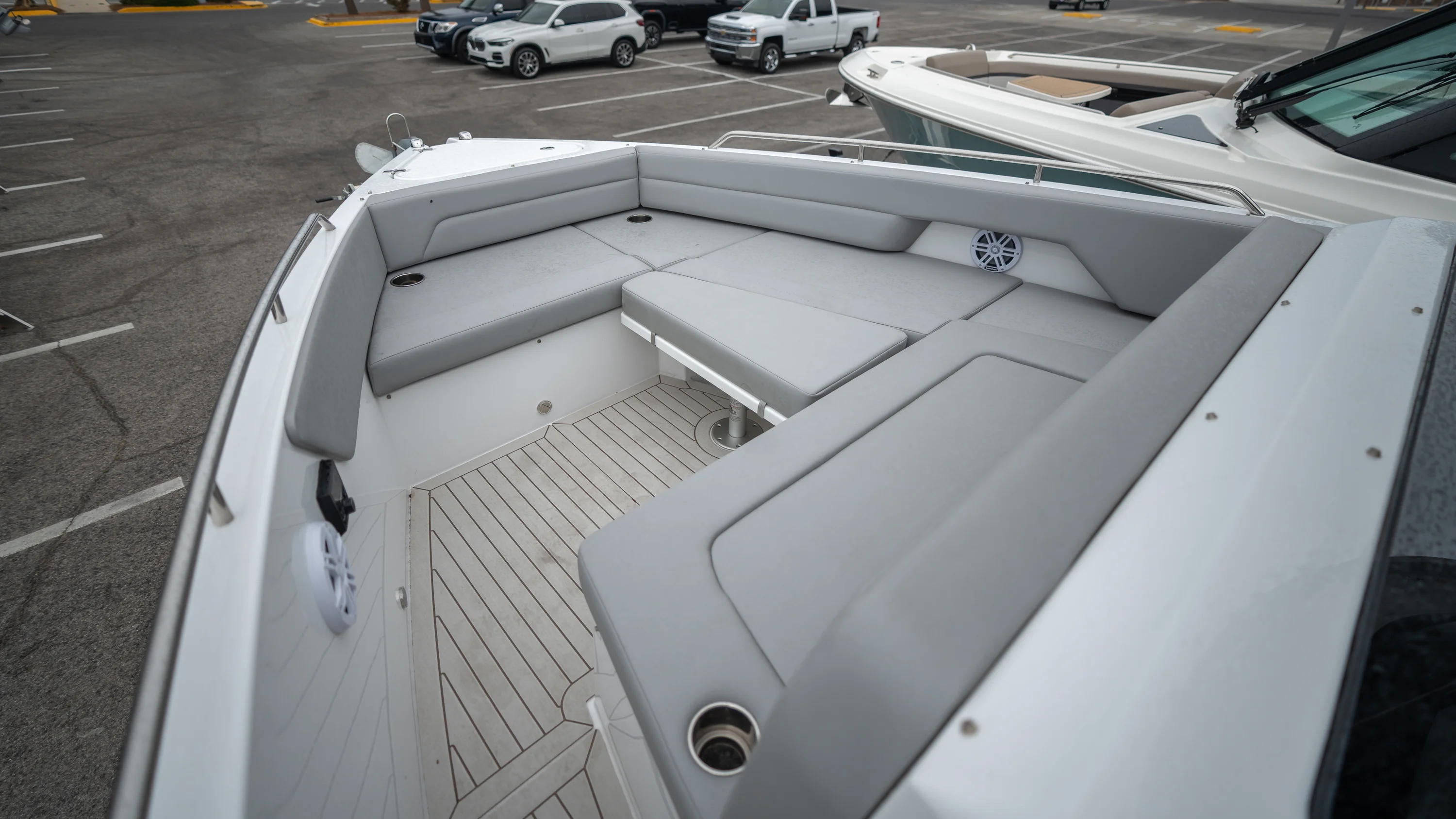 2026 Cruisers Yachts 38 VTR Image Thumbnail #32