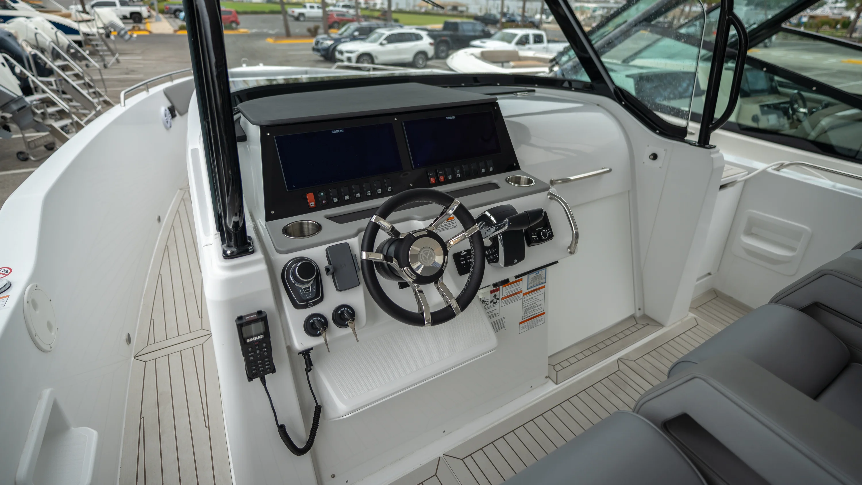 2026 Cruisers Yachts 38 VTR Image Thumbnail #20