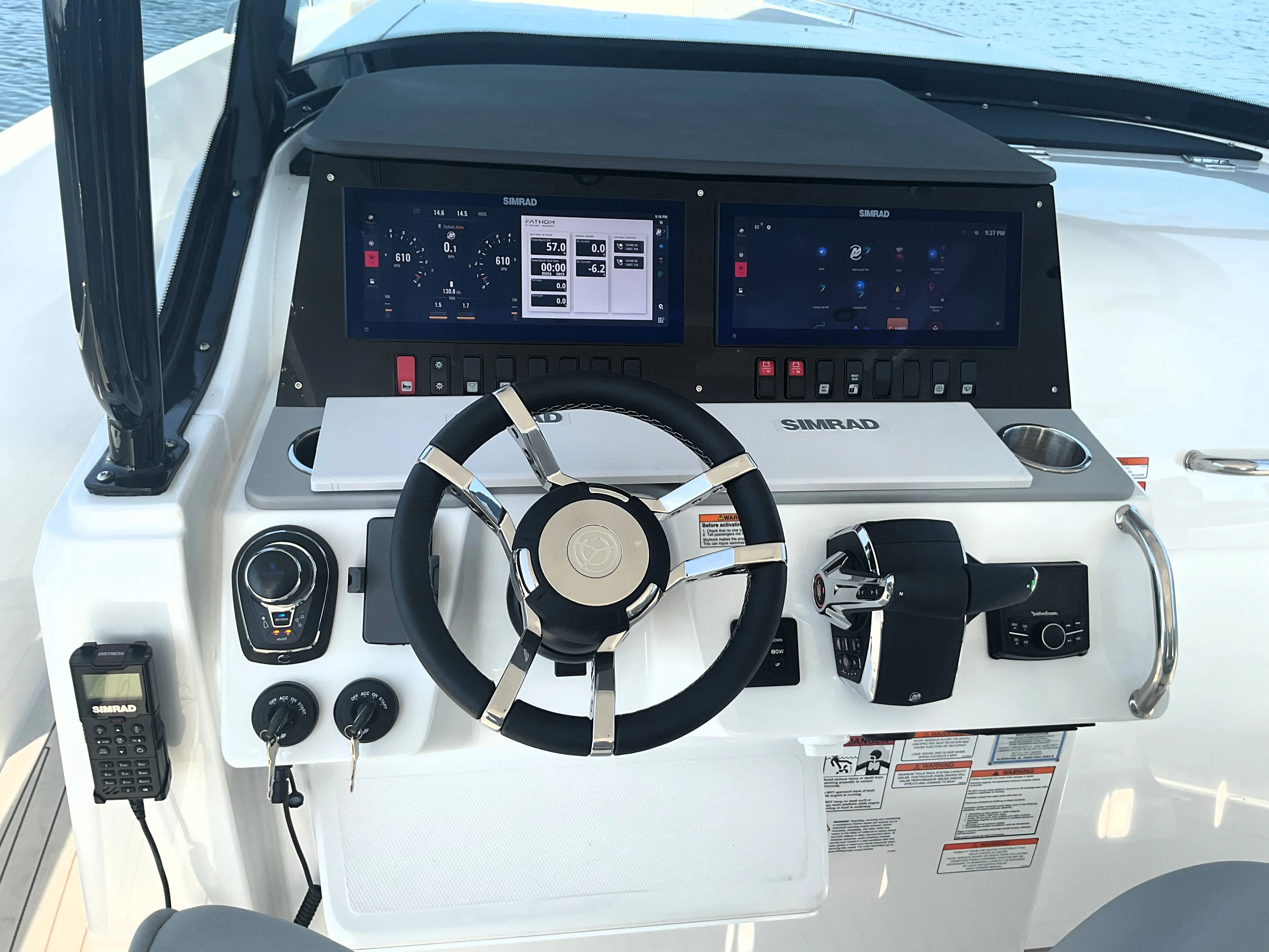 2026 Cruisers Yachts 38 VTR Image Thumbnail #29