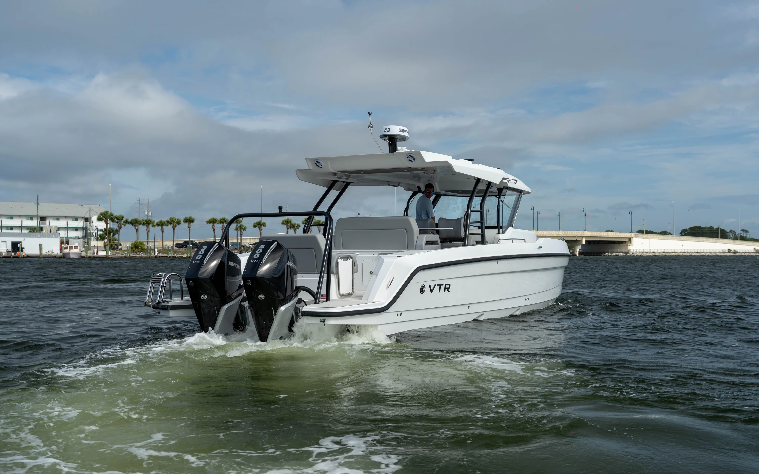 2026 Cruisers Yachts 38 VTR Image Thumbnail #7