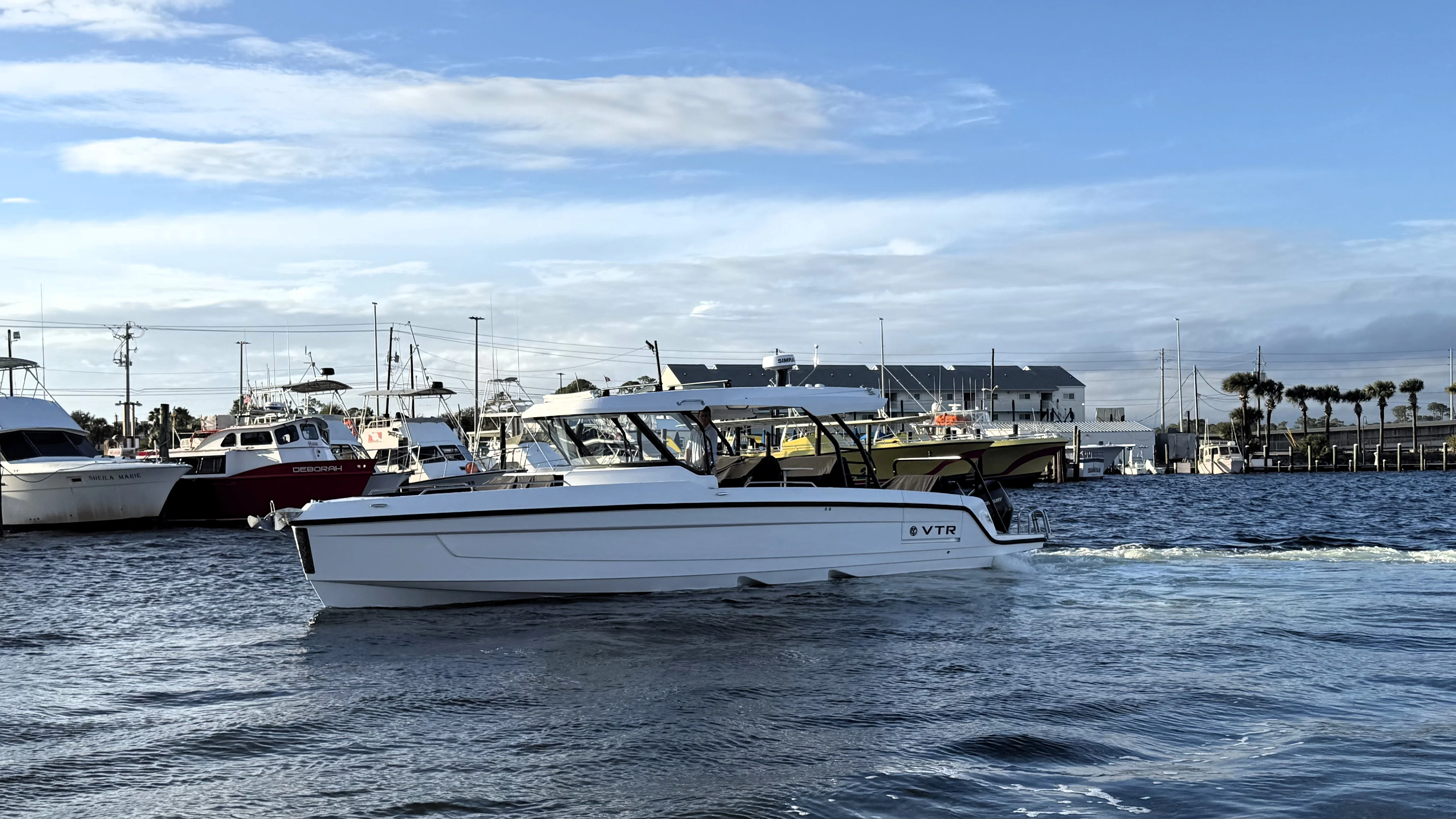 2026 Cruisers Yachts 38 VTR Image Thumbnail #64