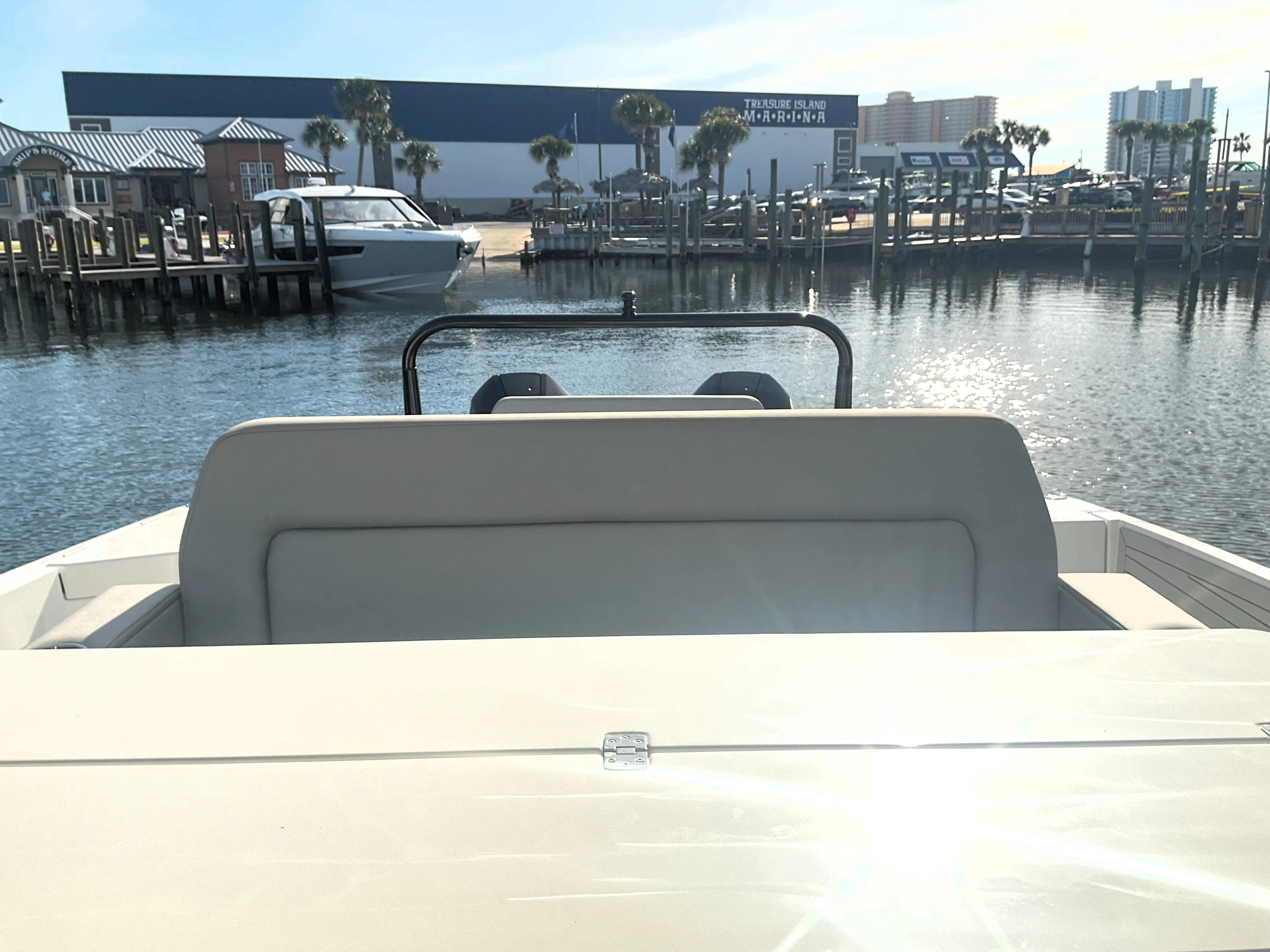 2026 Cruisers Yachts 38 VTR Image Thumbnail #22