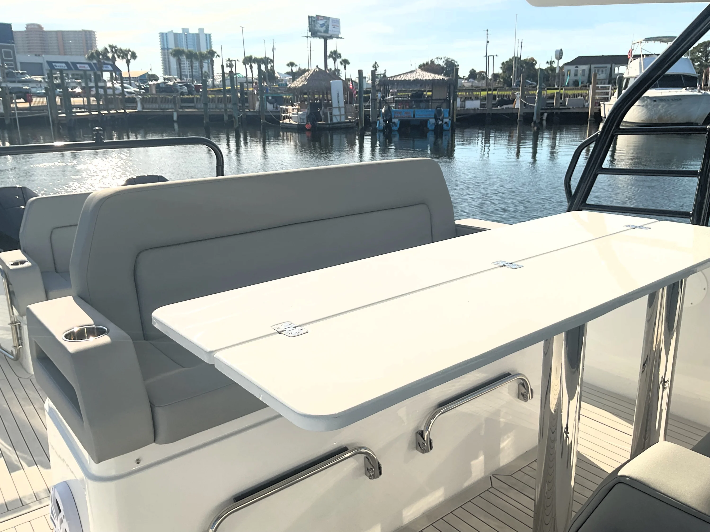 2026 Cruisers Yachts 38 VTR Image Thumbnail #26