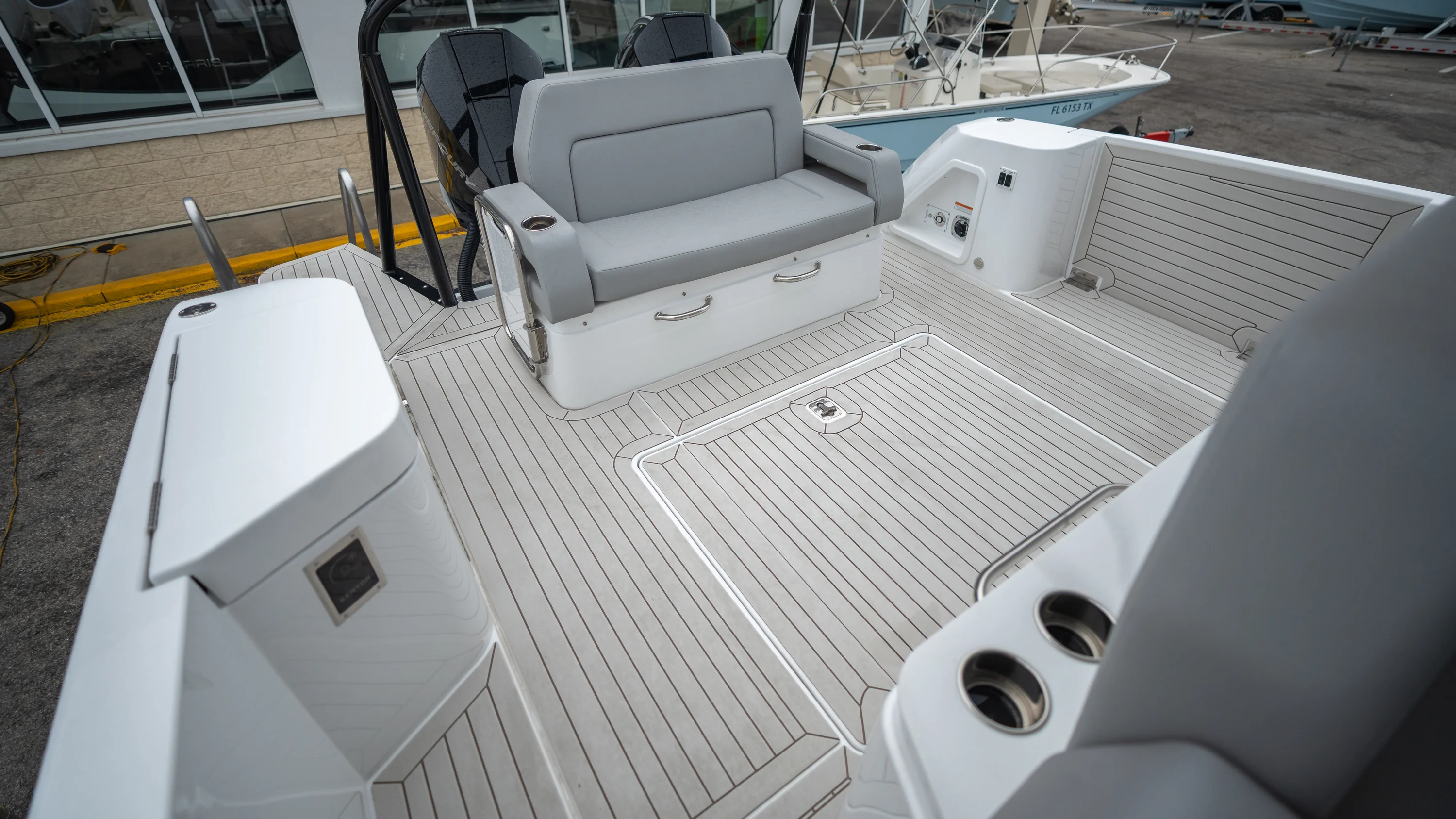 2026 Cruisers Yachts 38 VTR Image Thumbnail #37