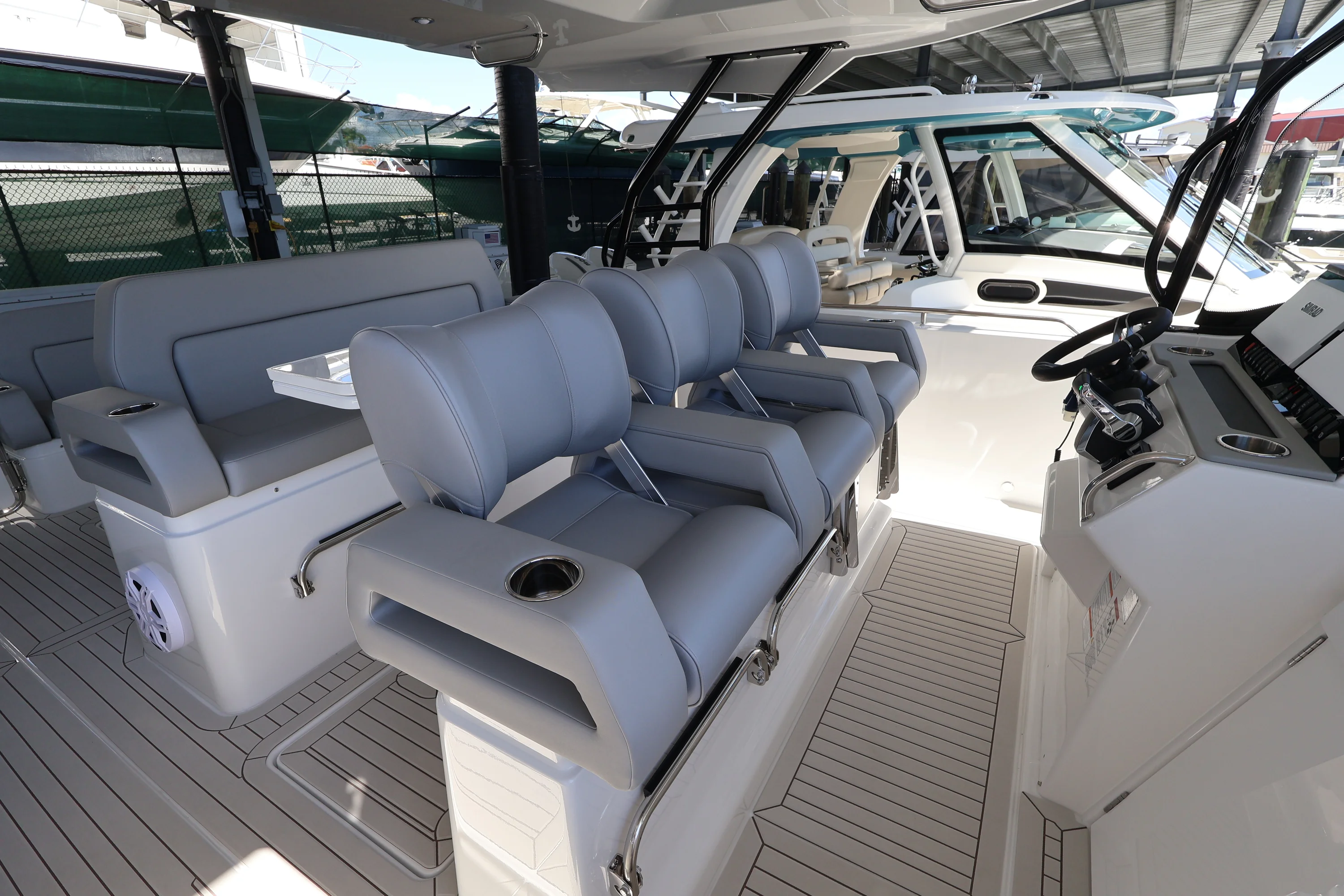 2026 Cruisers Yachts 38 VTR Image Thumbnail #25